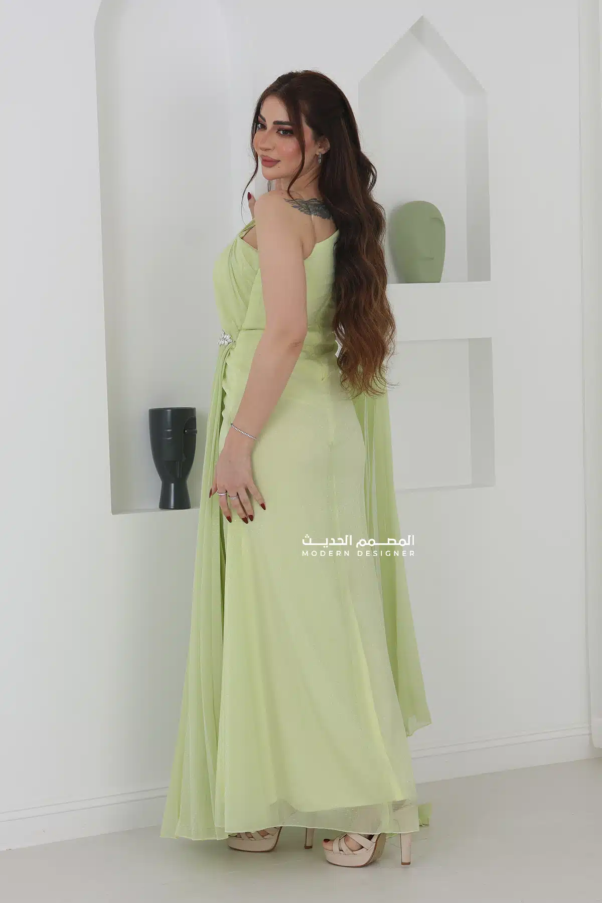 فستان سواريه ناعم بشال أنيق
