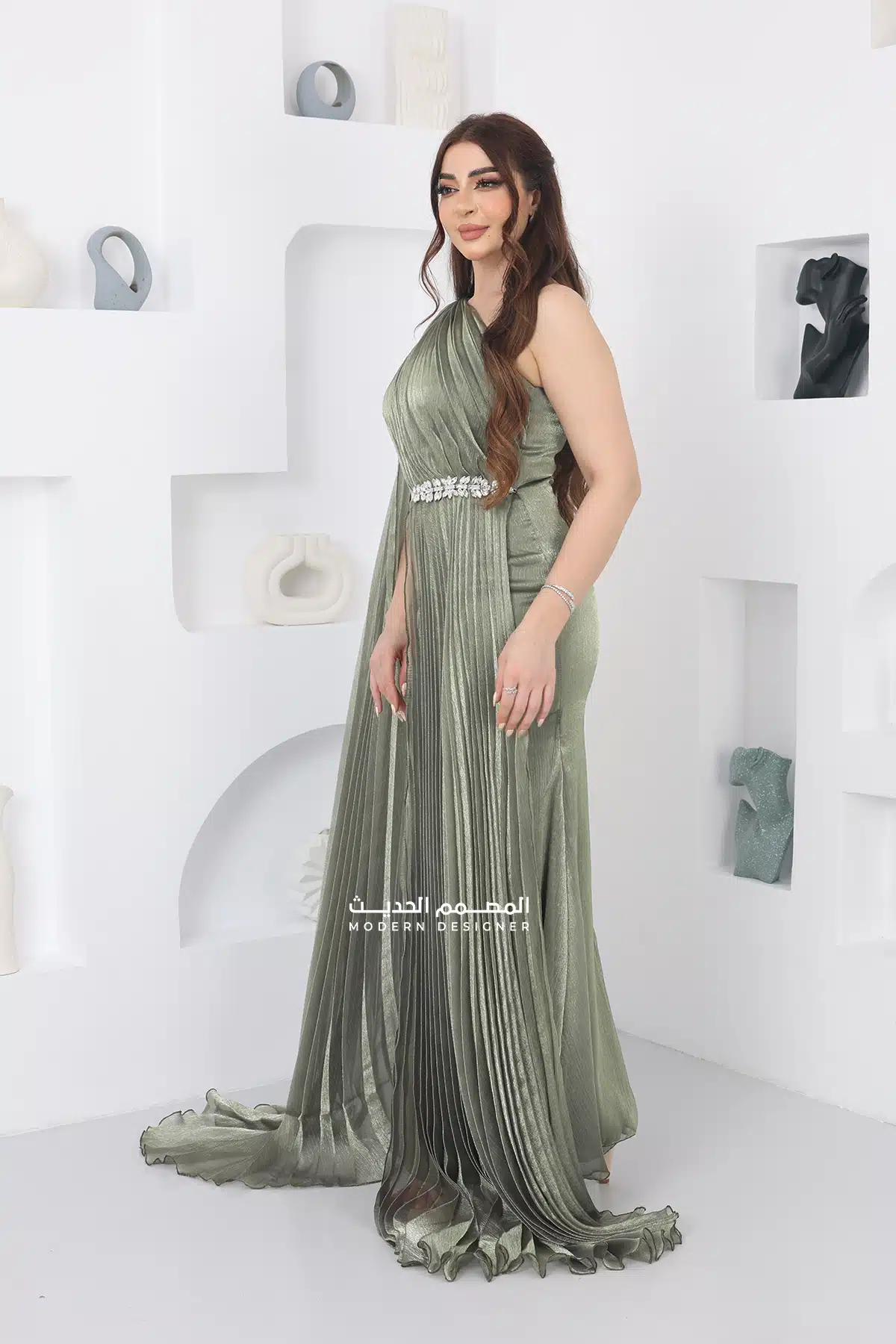 فستان سواريه ناعم بشال أنيق
