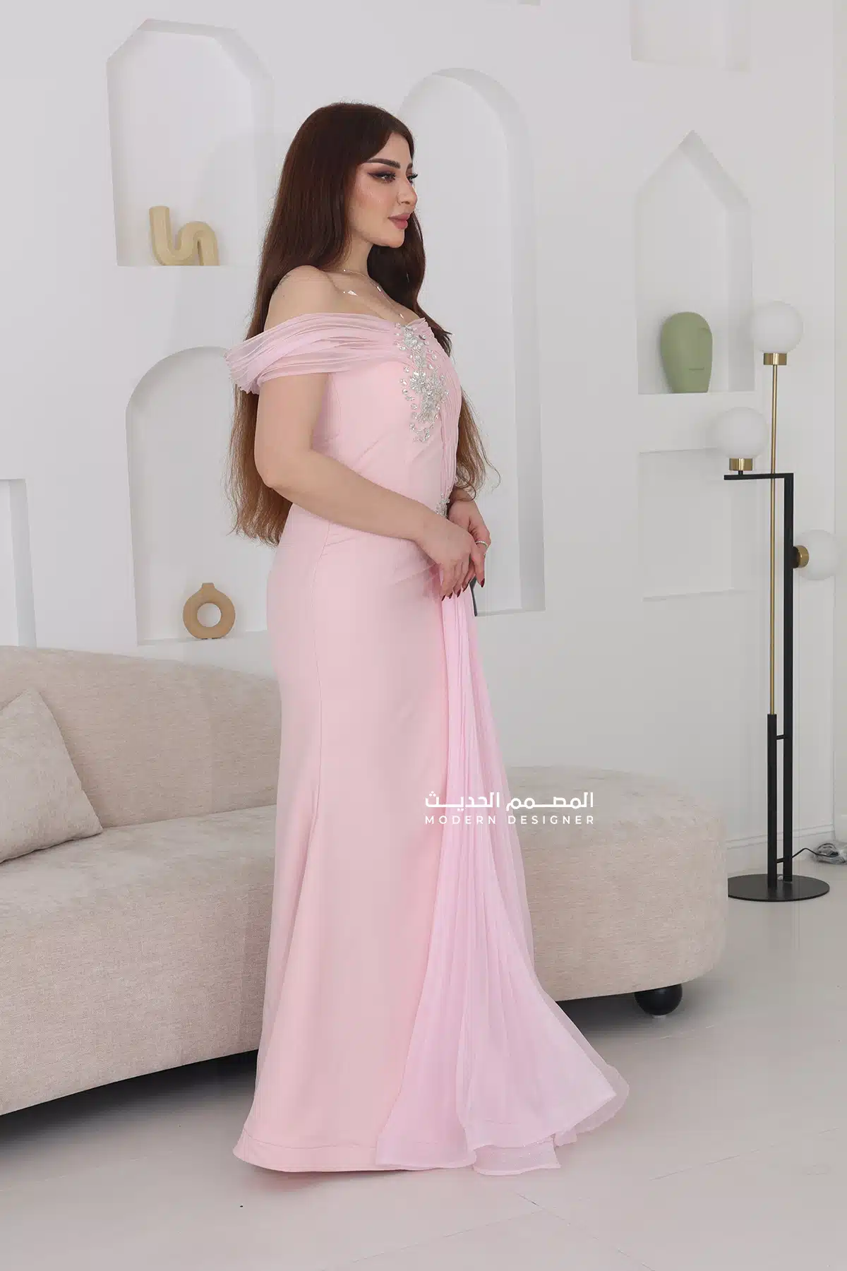 فستان سهرة سواريه ملكي