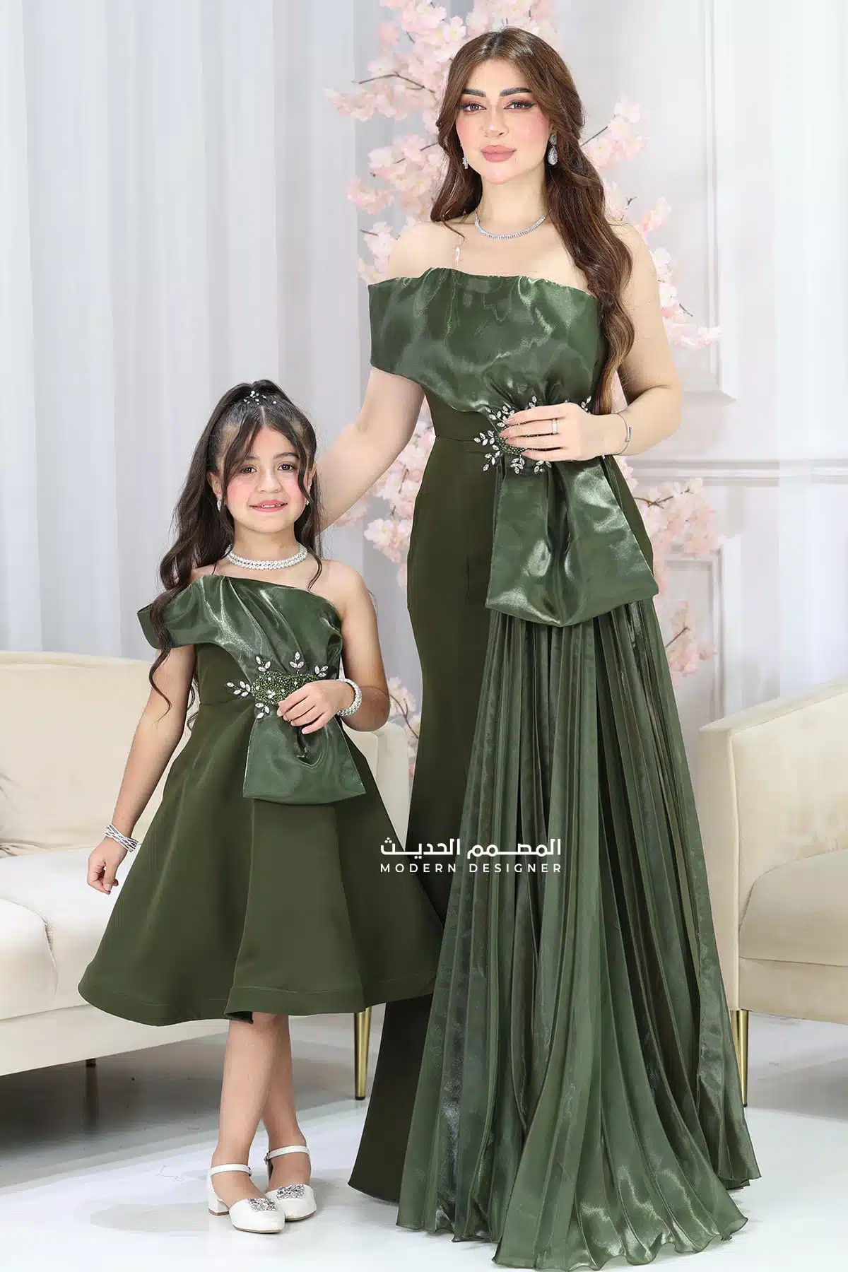 فستان بناتي عصري