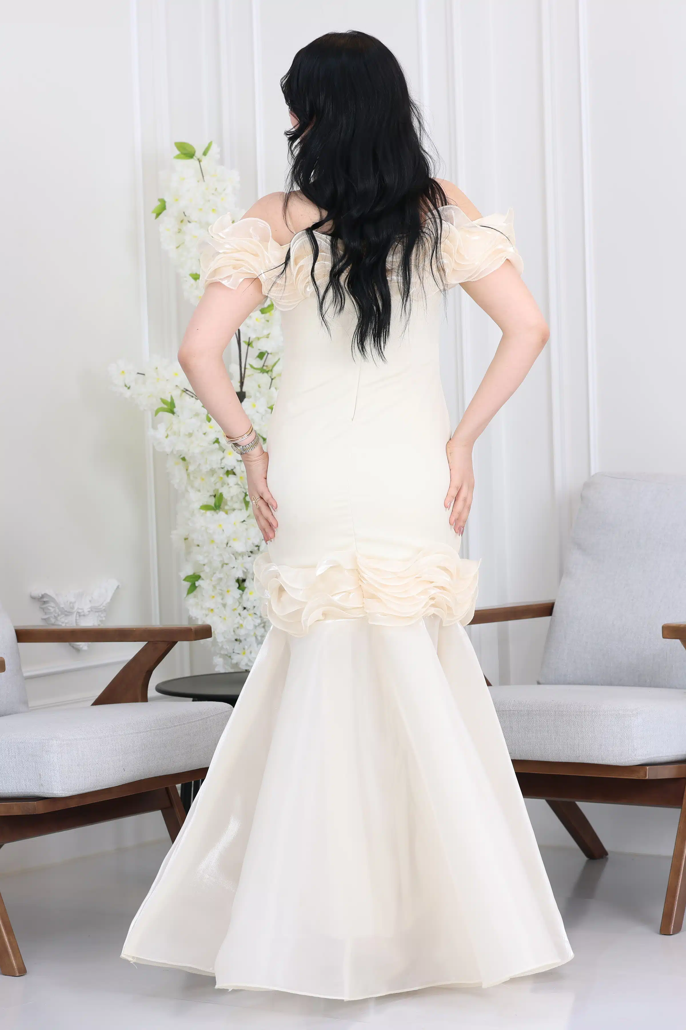 فستان سهرة عصري فخم