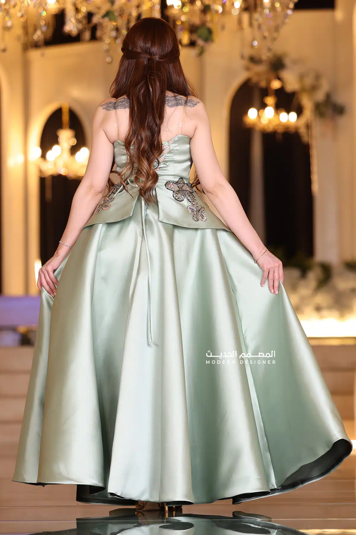 فستان سهرة عصري انيق