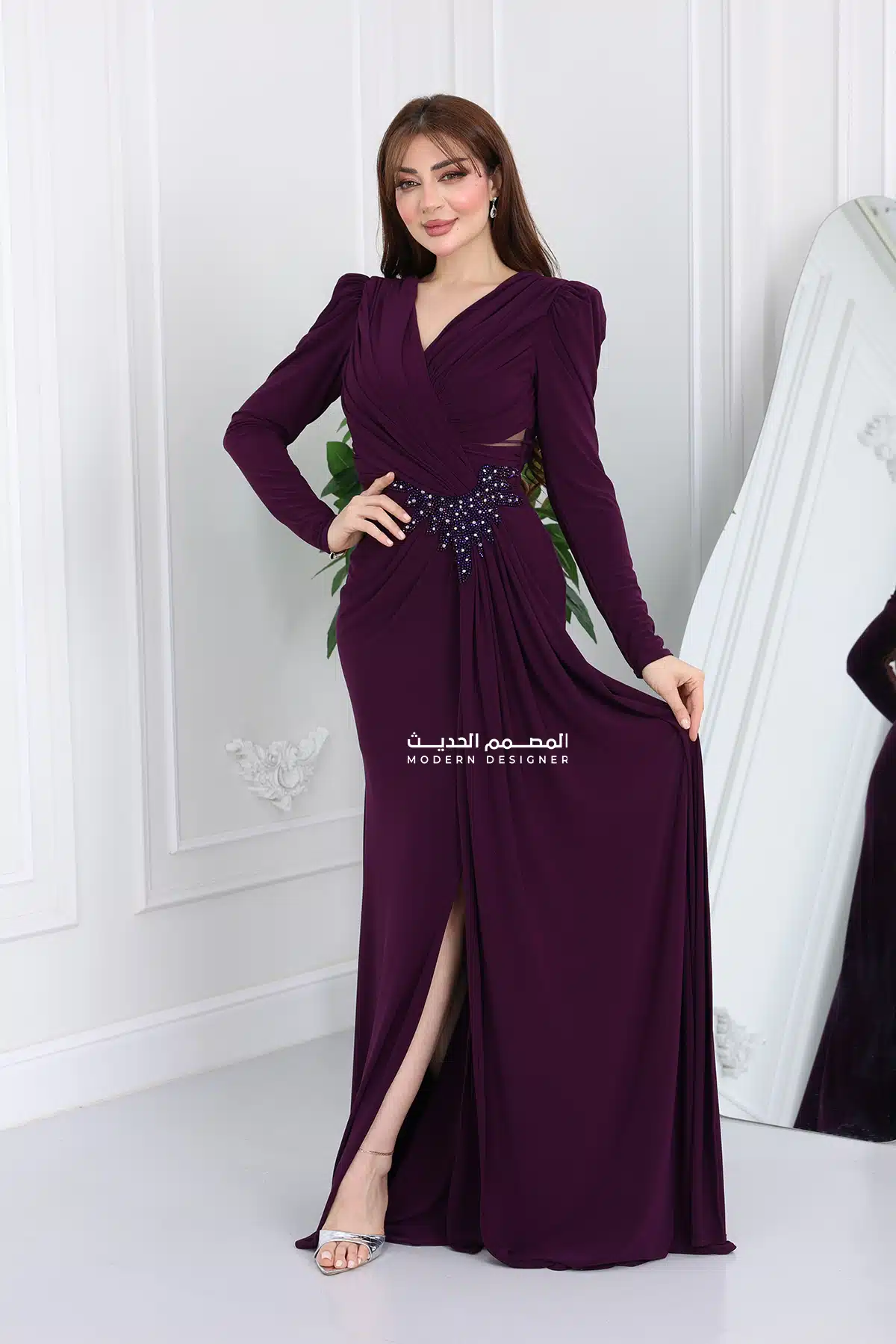 فستان ناعم مطرز أنيق