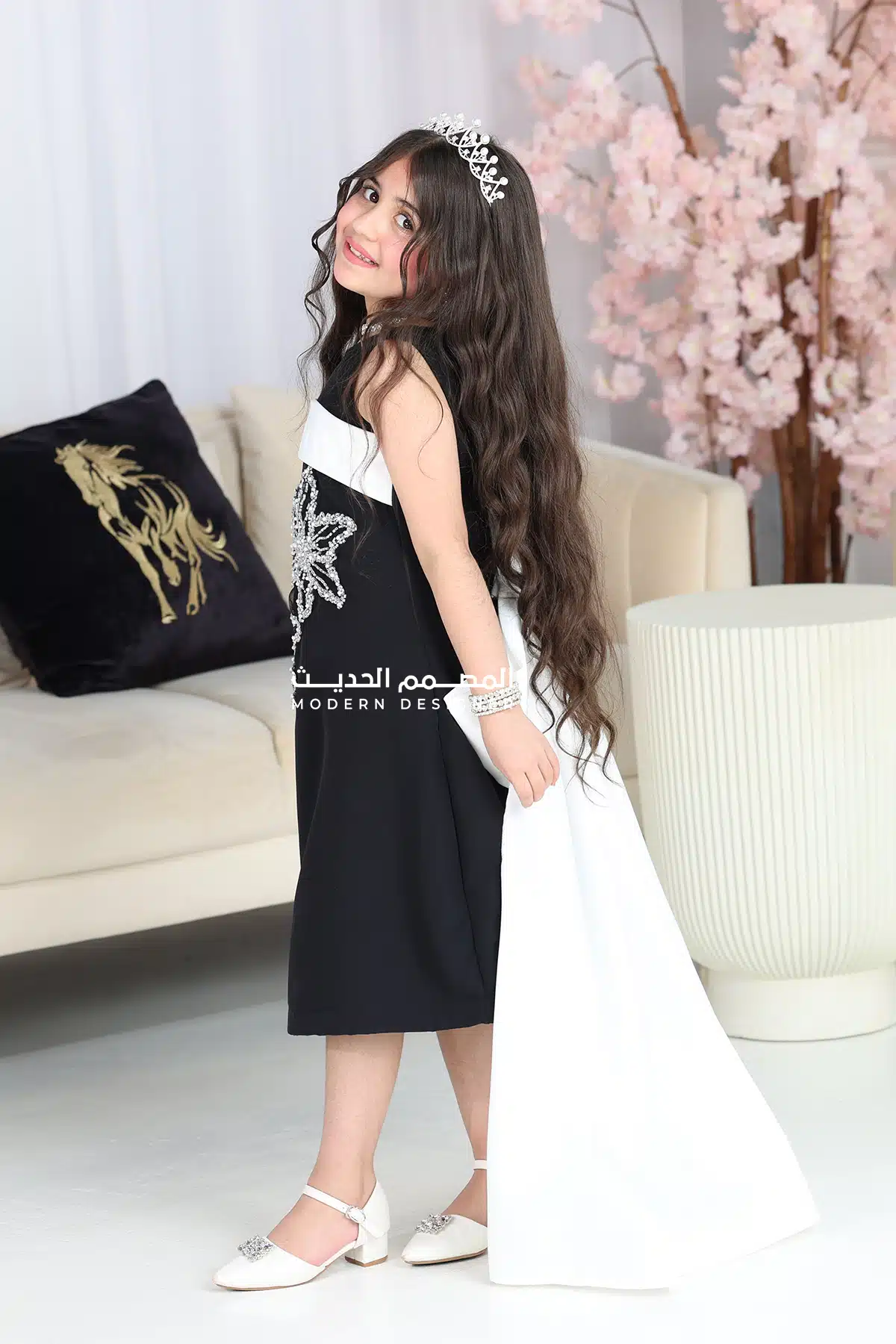 فستان بناتي بتطريز فاخر