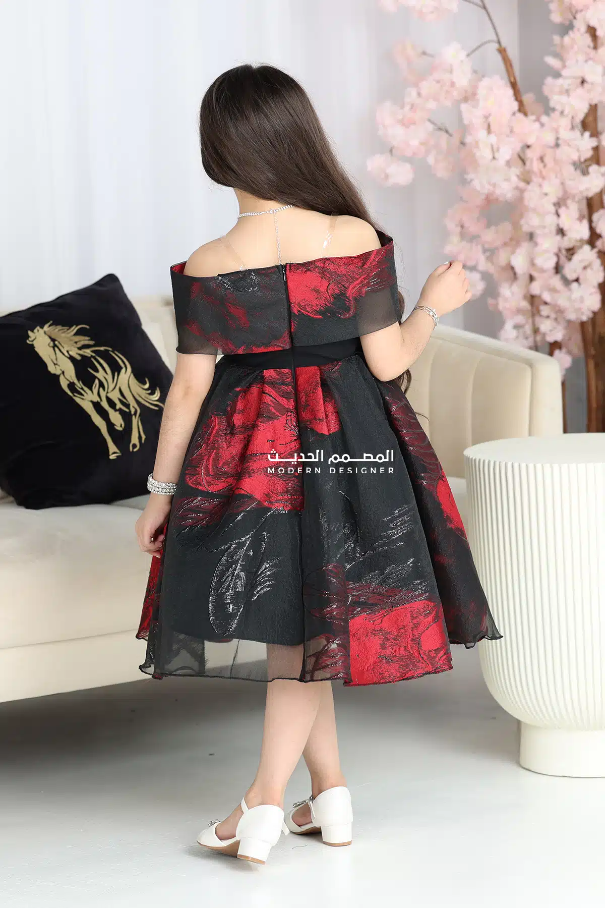 فستان أطفال بتصميم حديث فستان أطفال بتصميم حديث