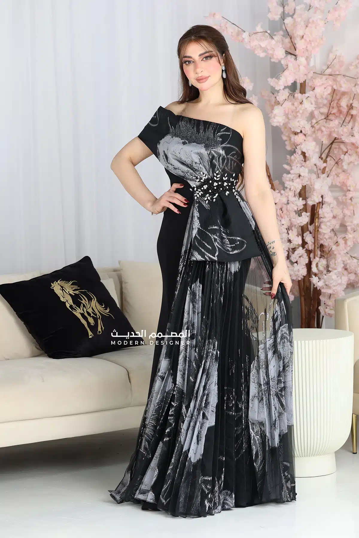 فستان مناسبات بتصميم انيق