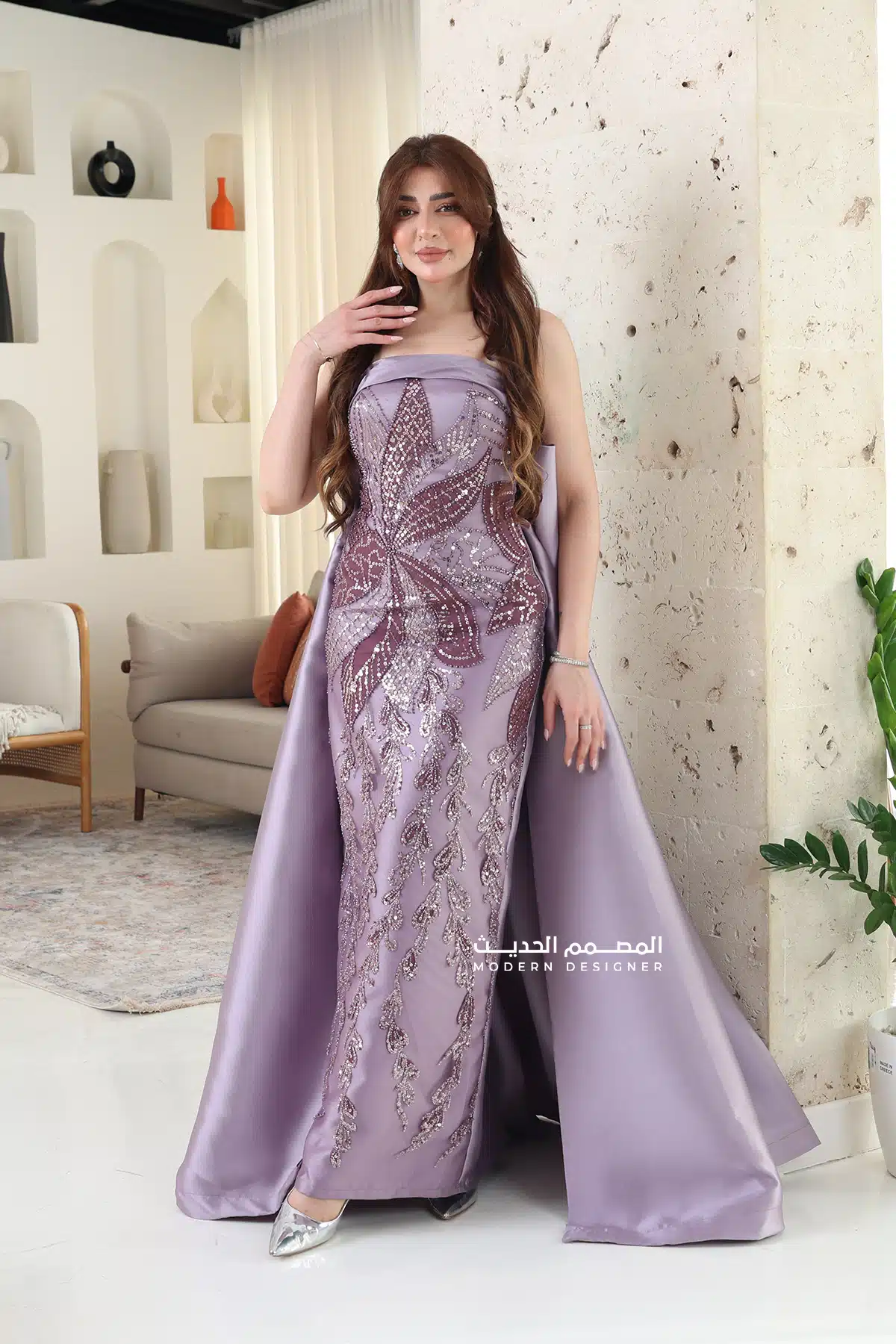 فستان سهرة فاخر بتطريز