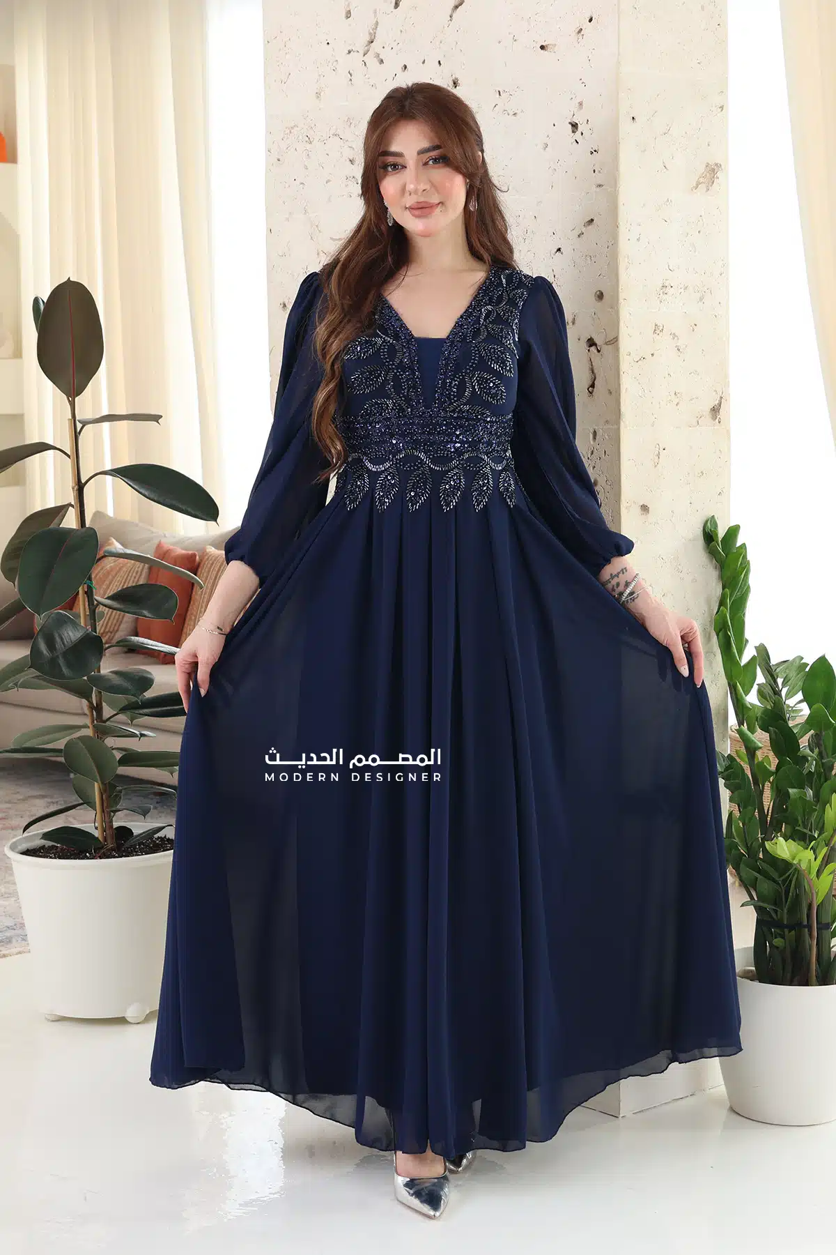 فستان شيفون مطرز راقي فستان شيفون مطرز راقي