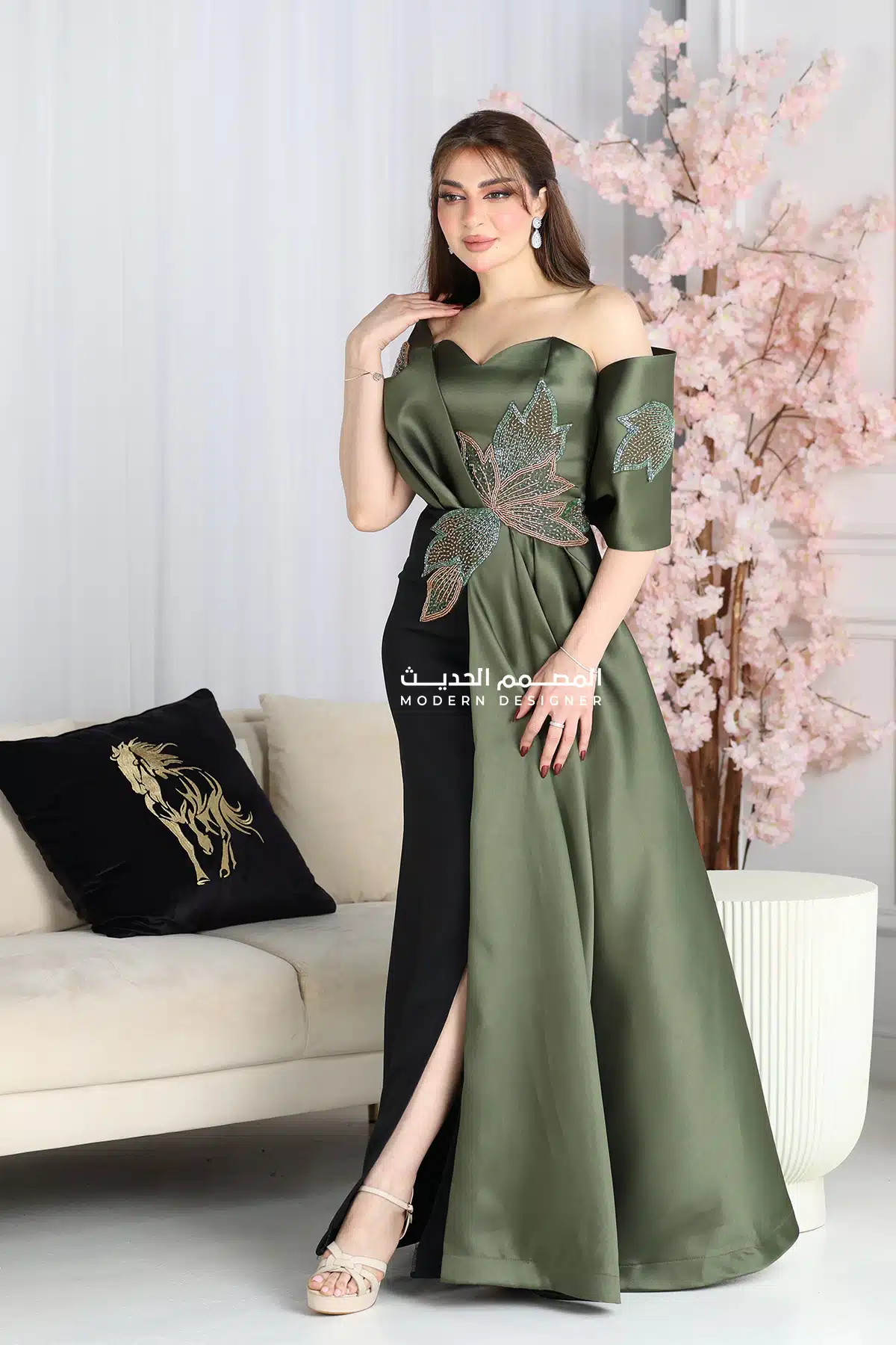 فستان سواريه بتطريز فاخر