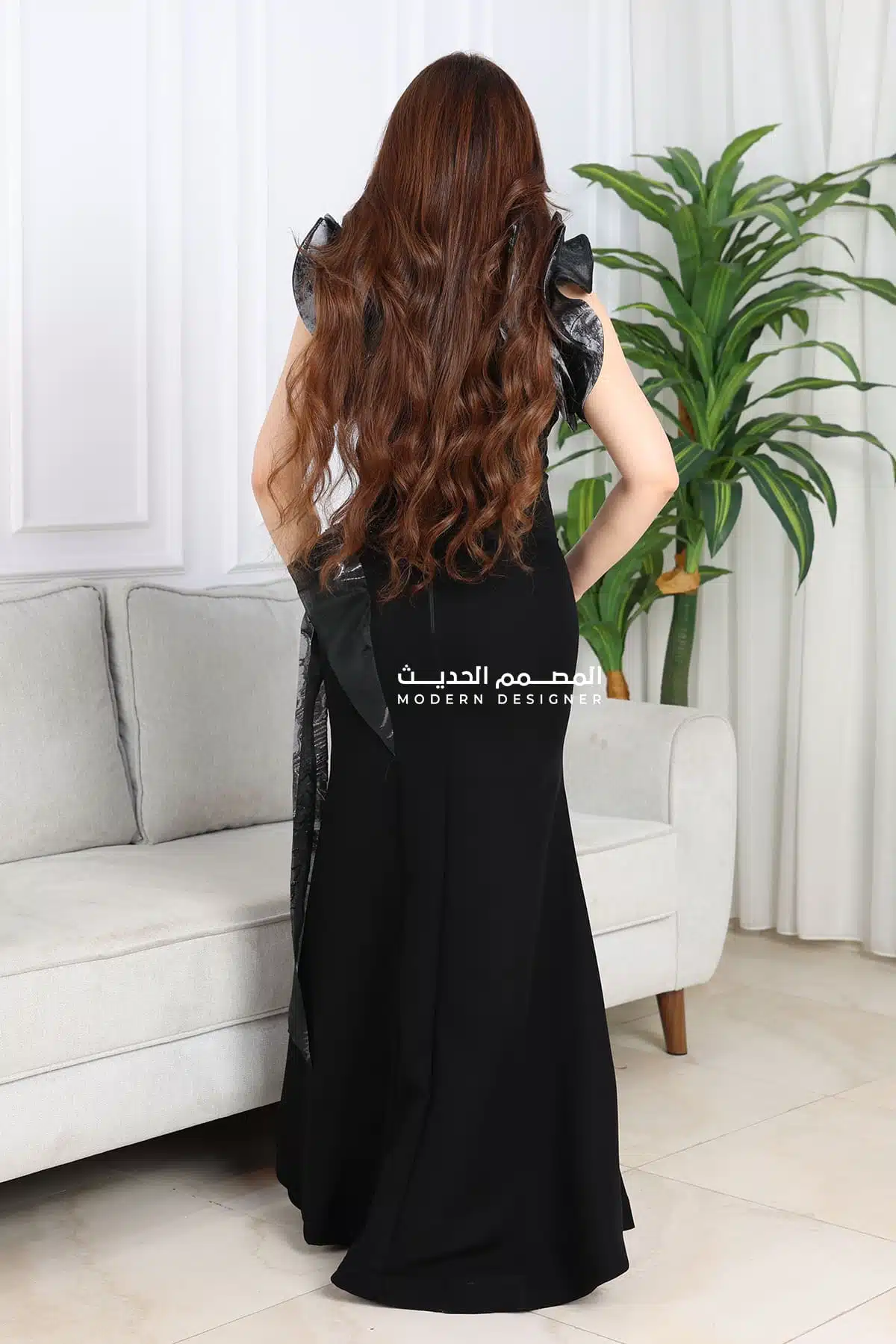 فستان سهرة بتصميم انيق