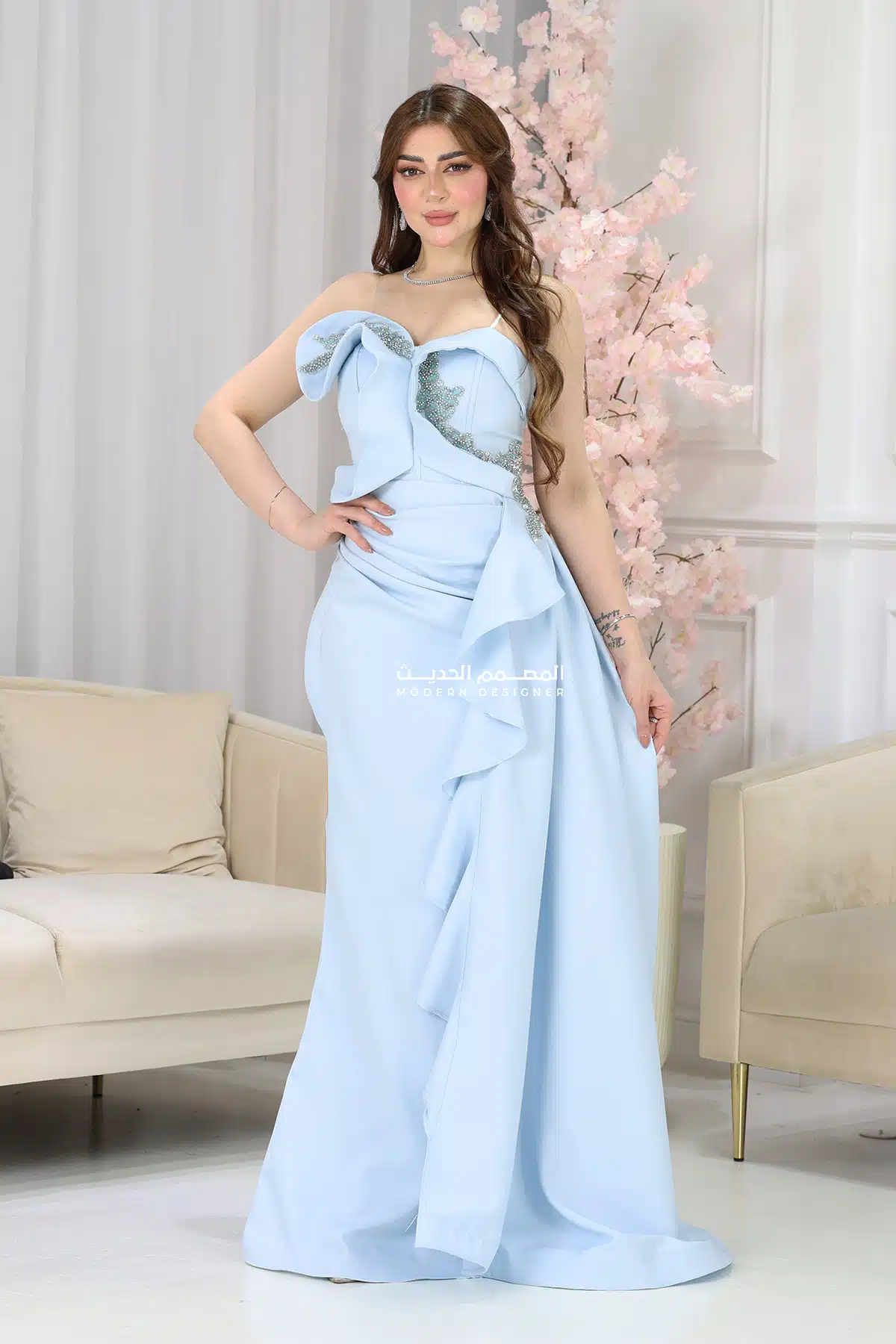 فستان سهرة فاخر عصري