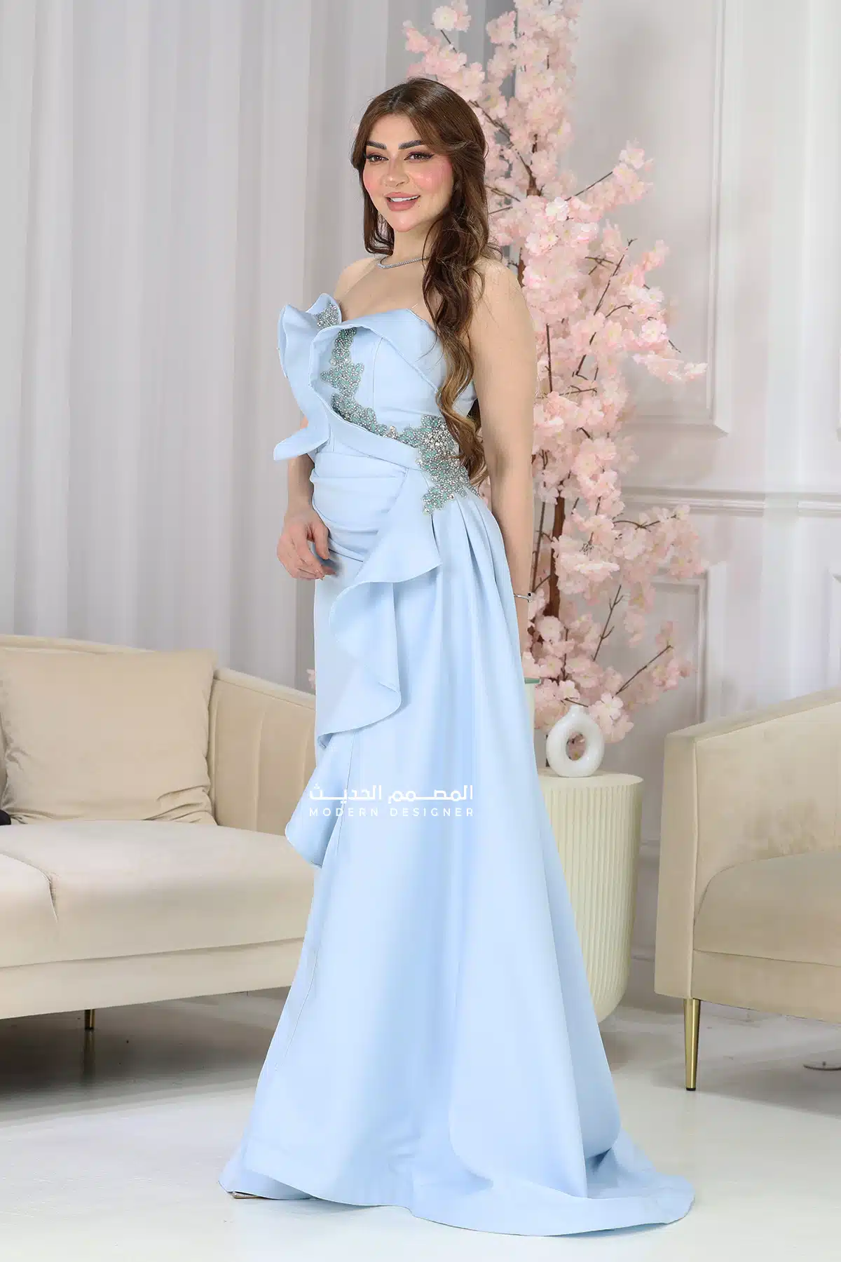 فستان سهرة فاخر عصري