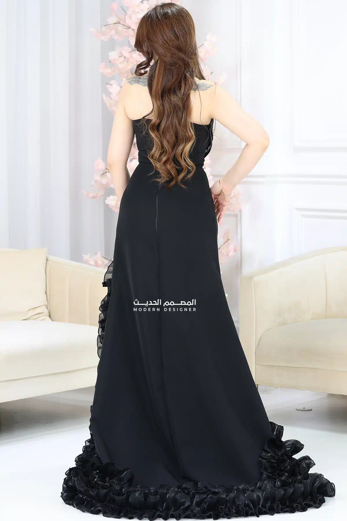 فستان طويل ملكي