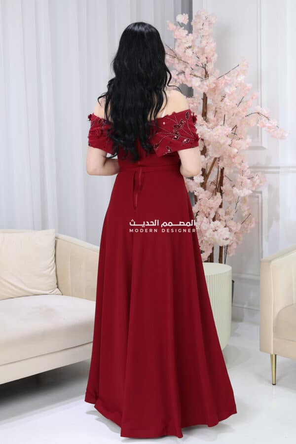 فستان سهرة فخم عصري
