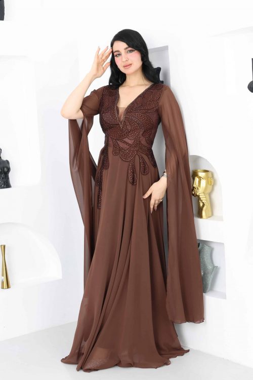 فستان سهرة مطرز طويل