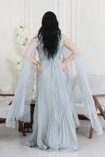 فستان سواريه بأكمام طويلة