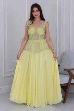 فستان سهرة ملكه فخم