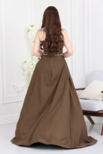 ⁦فستان سهرة تب بتطريز⁩ - الصورة ⁦8⁩