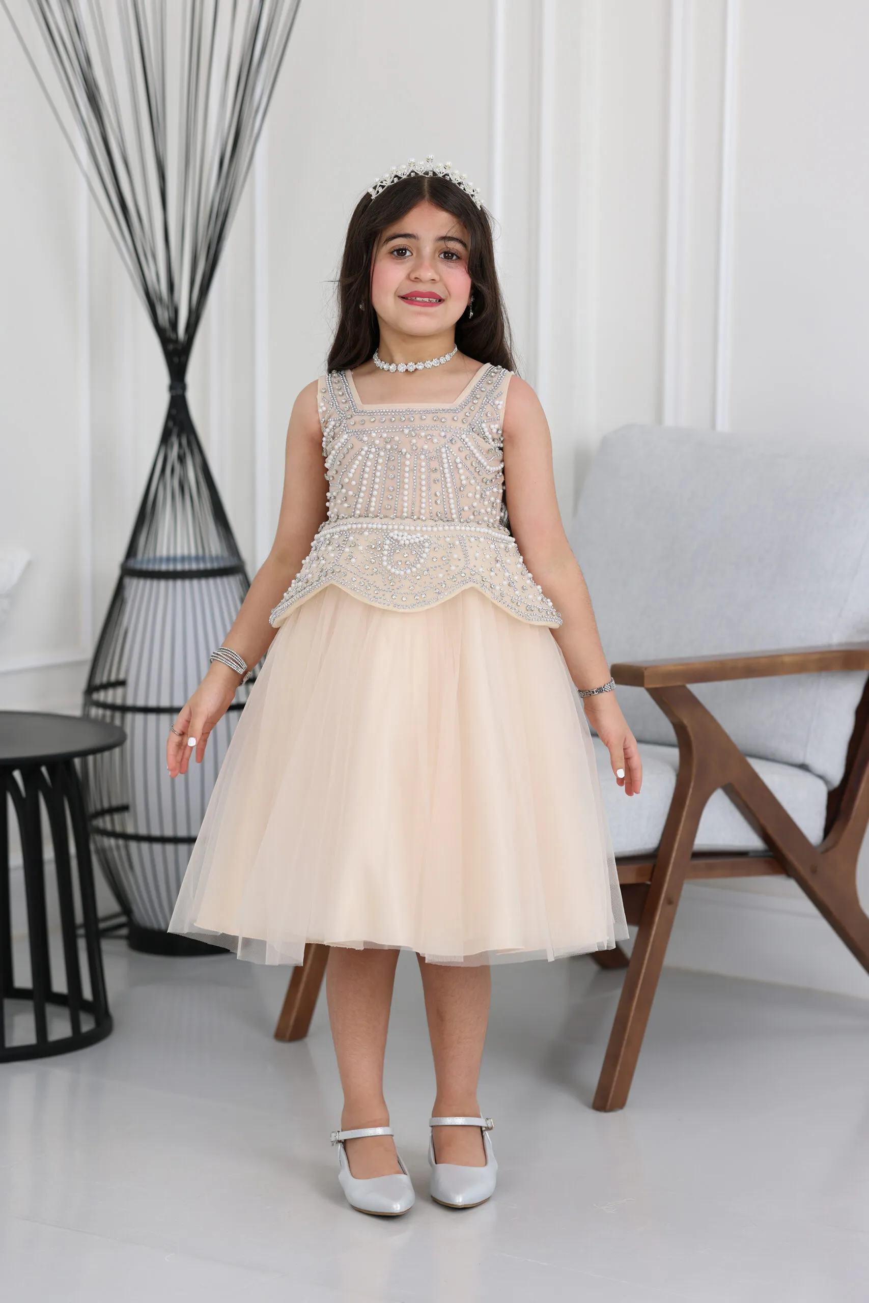 فستان بناتي تطريز لولو