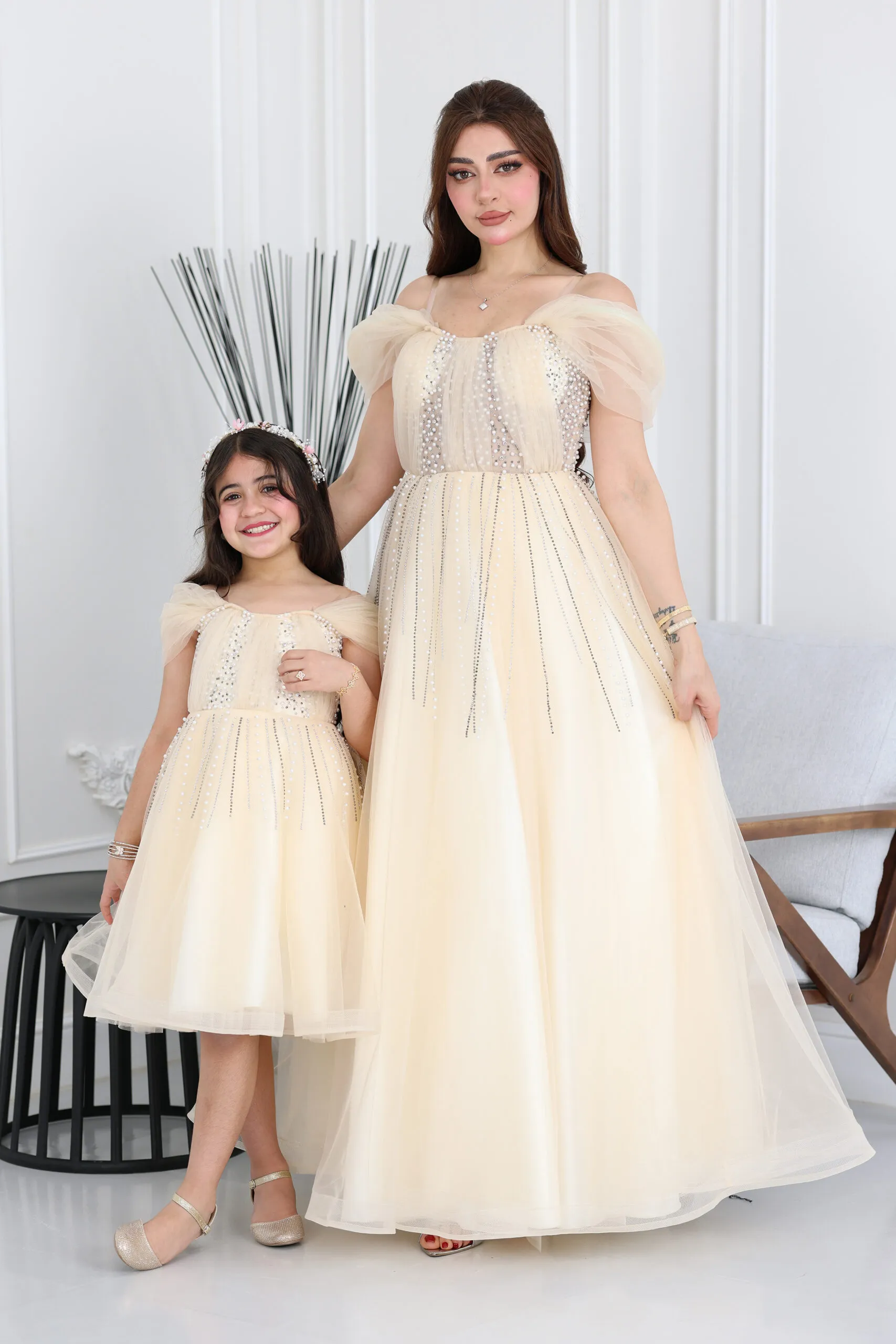 فستان بناتي تل لؤلؤ