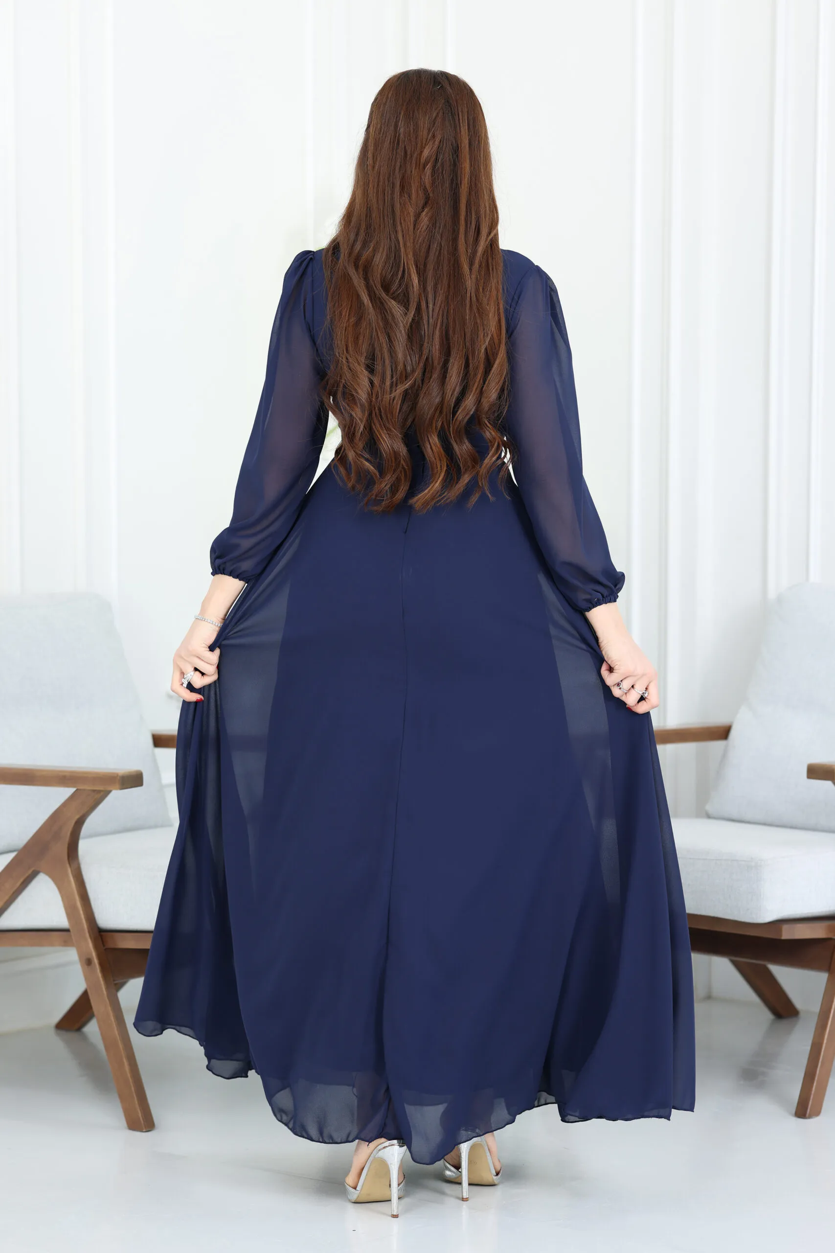 فستان فخم مطرز