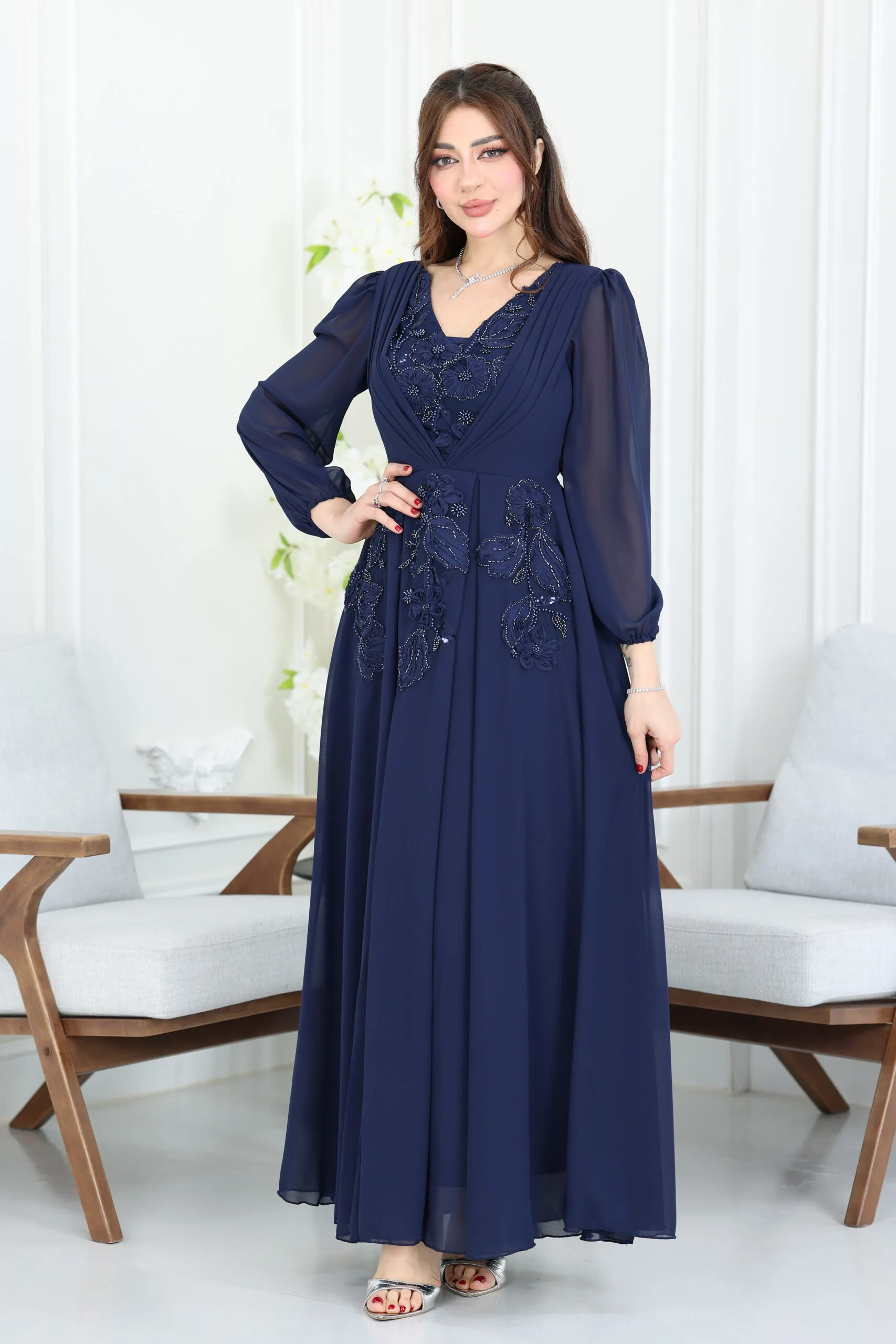 فستان فخم مطرز