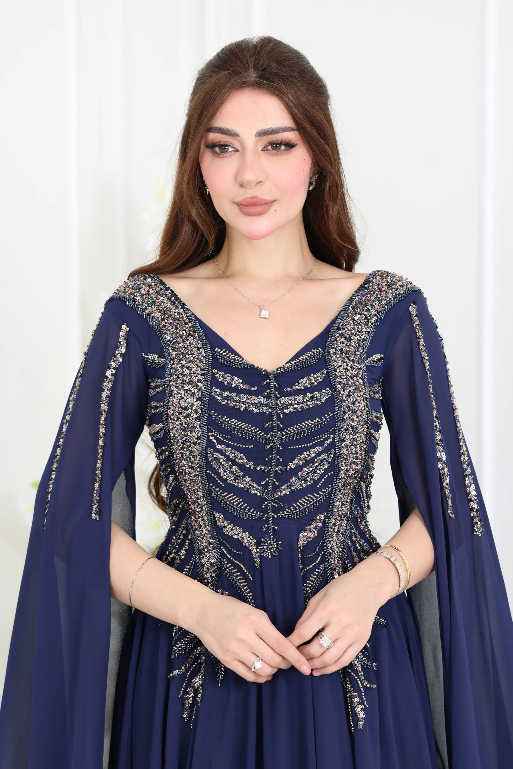 فستان سهره بأكمام شيفون