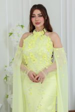 فستان سهرة بتطريز ورود بارز