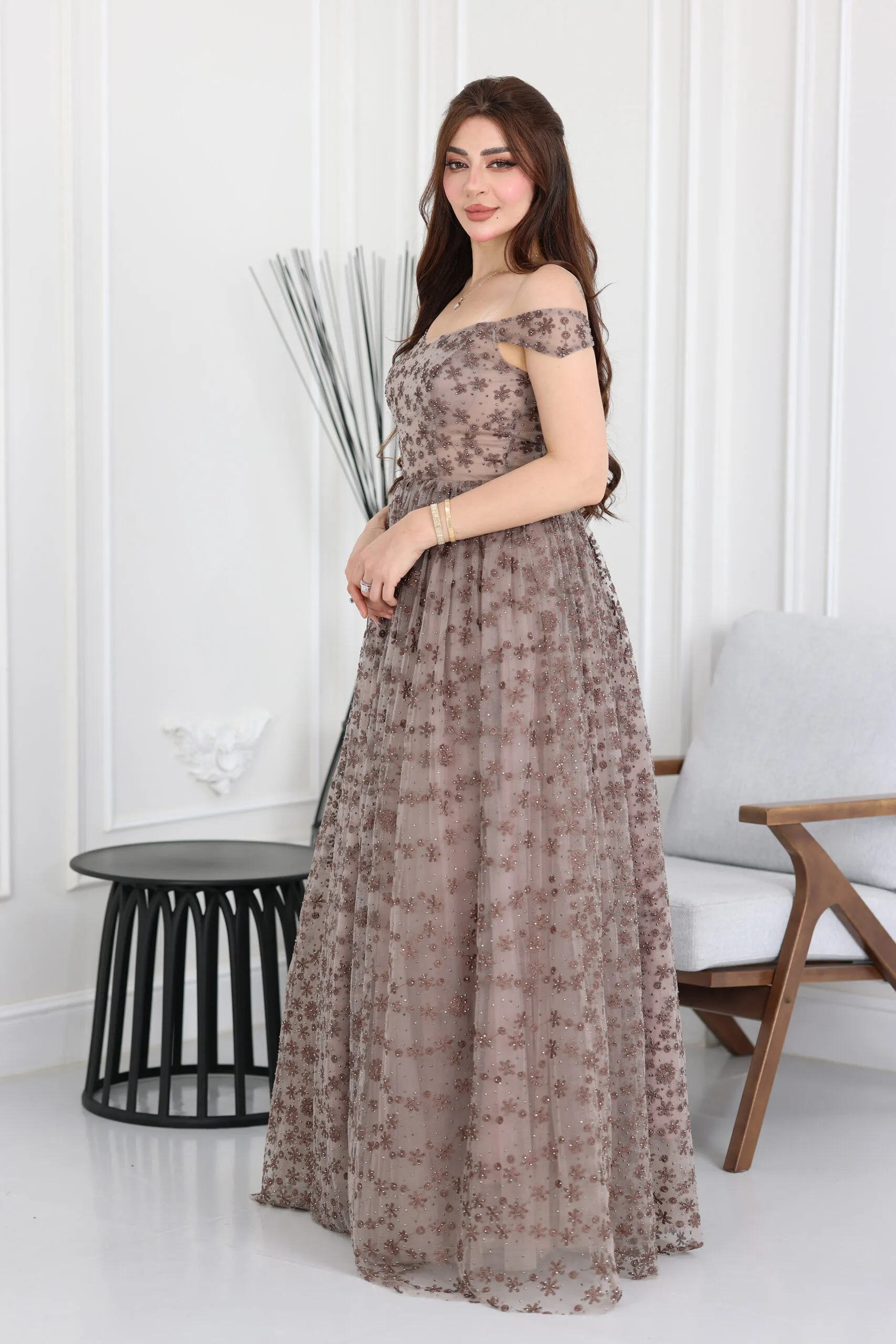 فستان سهرة فخم مطرز كتف