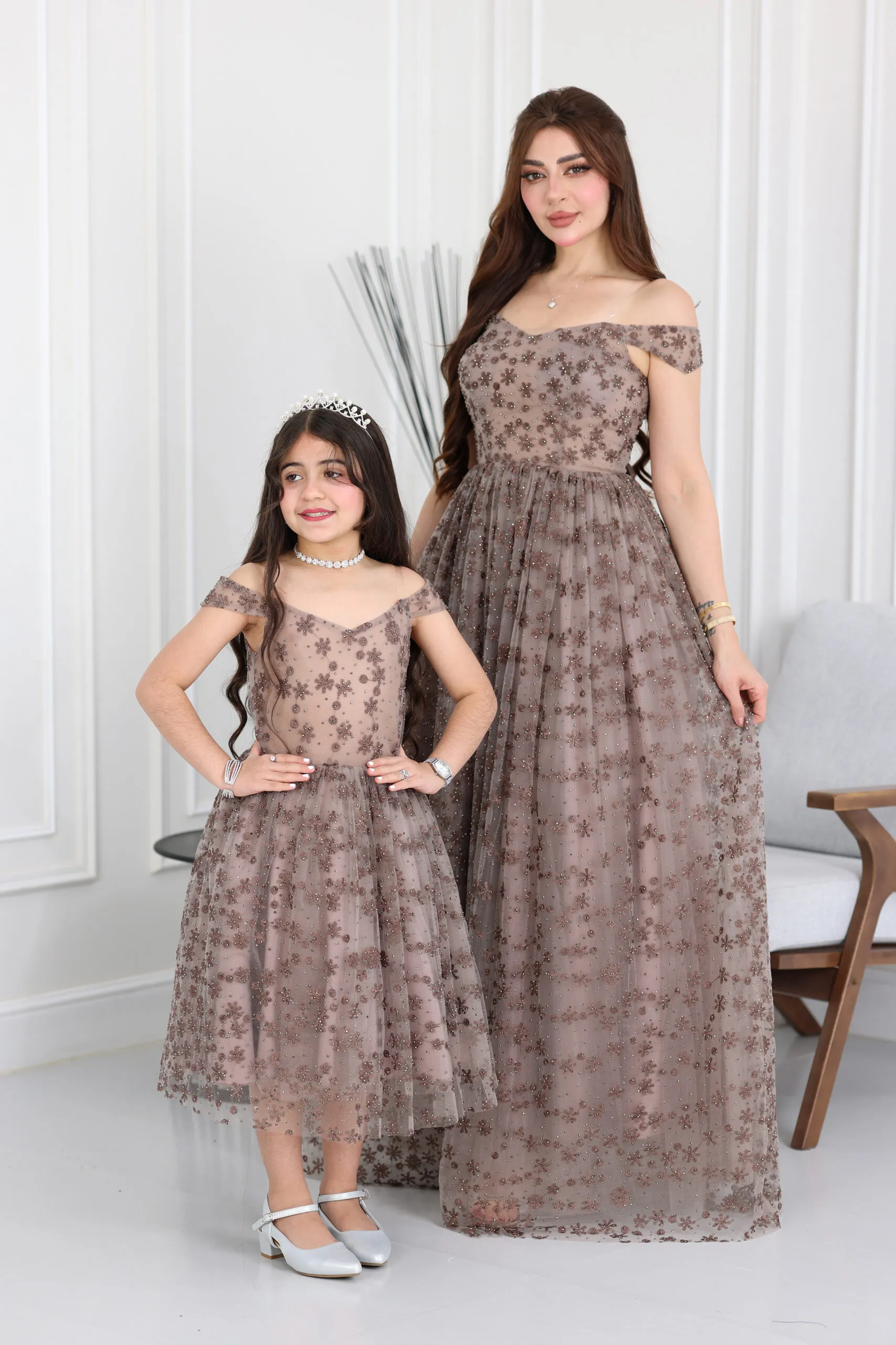 فستان سهرة فخم مطرز كتف