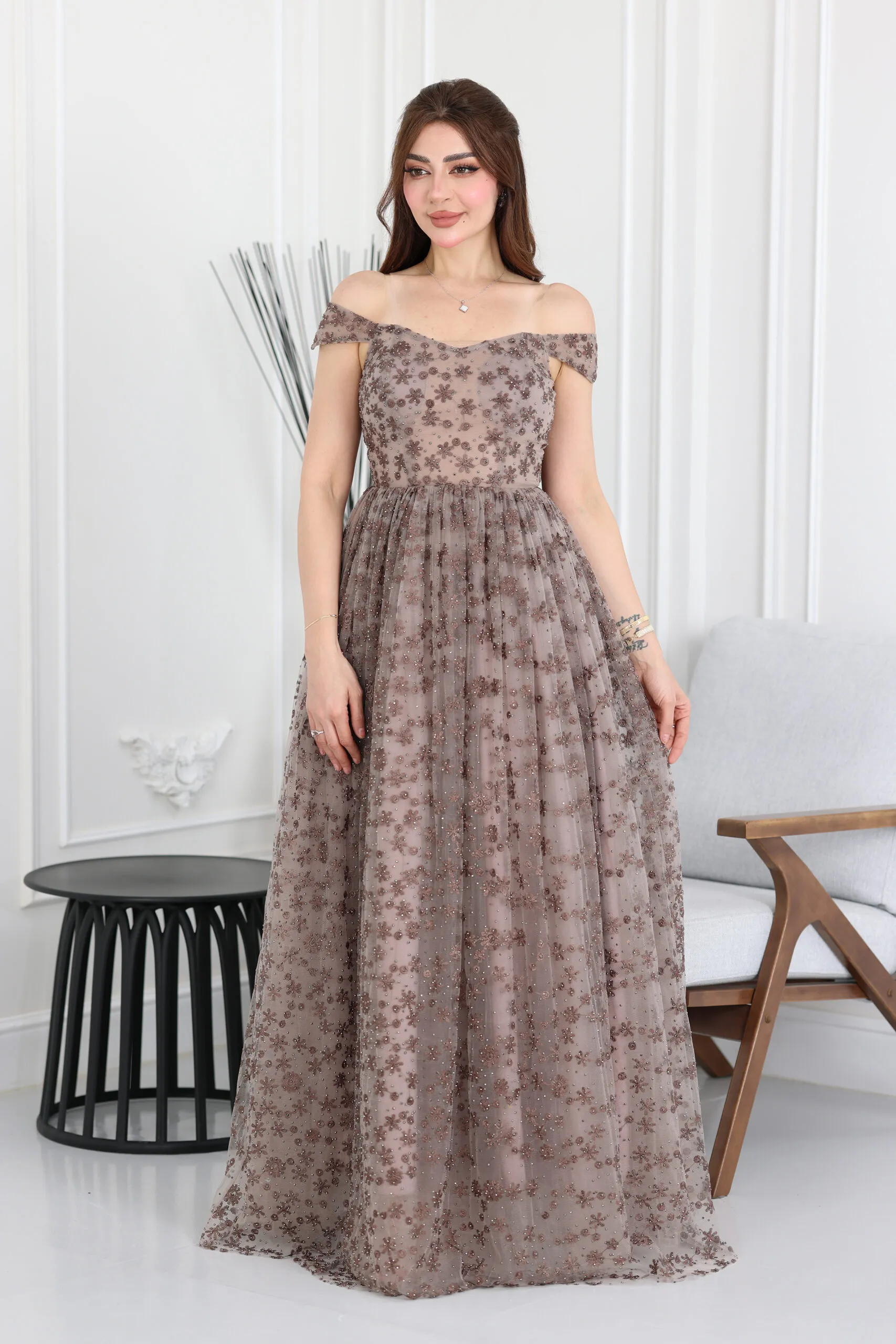 فستان سهرة فخم مطرز كتف