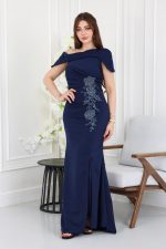 فستان سهرة كريب مطرز