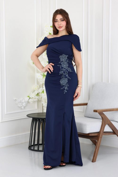 فستان سهرة كريب مطرز