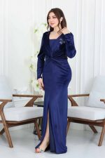 فستان سهرة مخمل شتوي