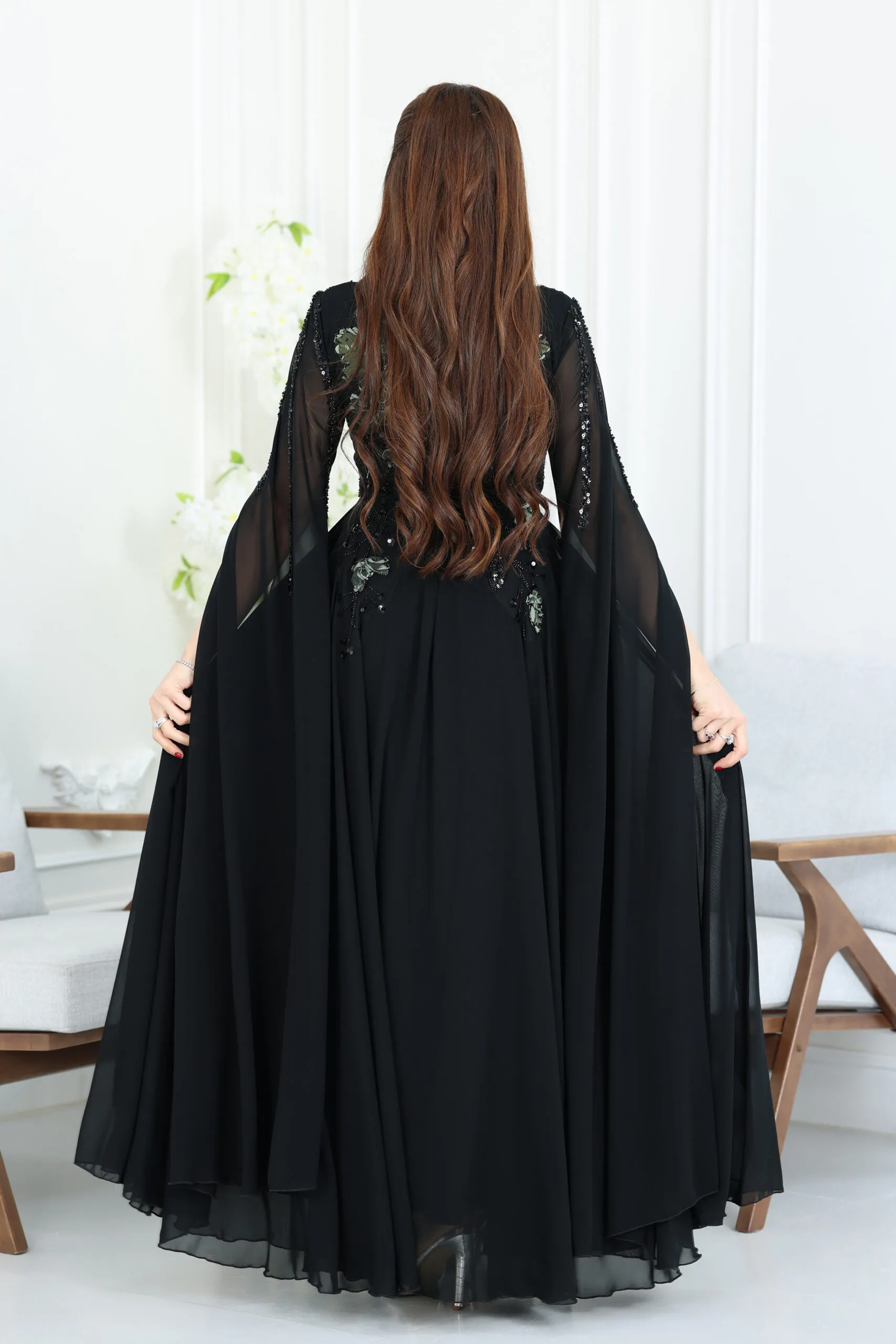 فستان سهرة مطرز راقي