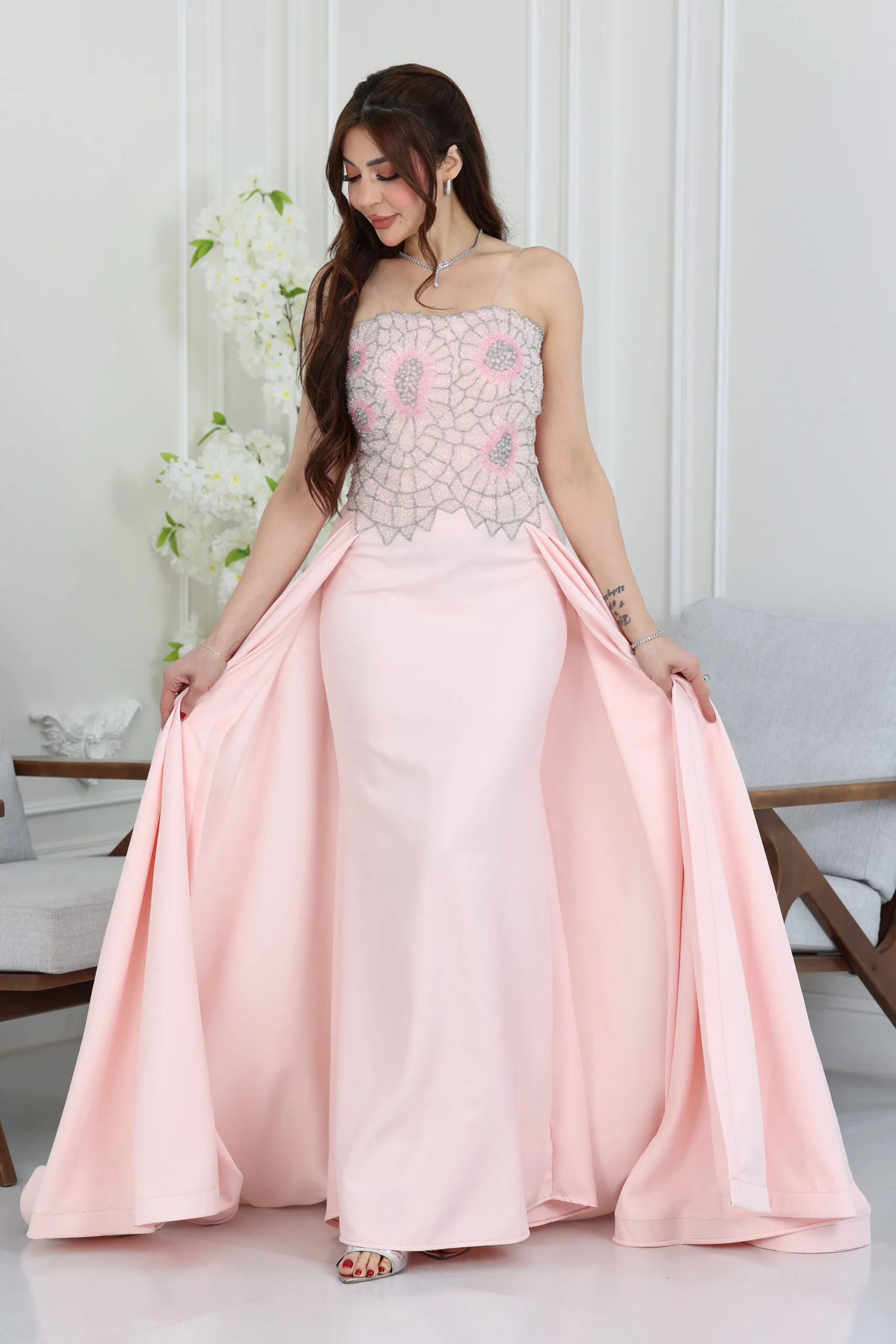 فستان سهرة تب بتطريز