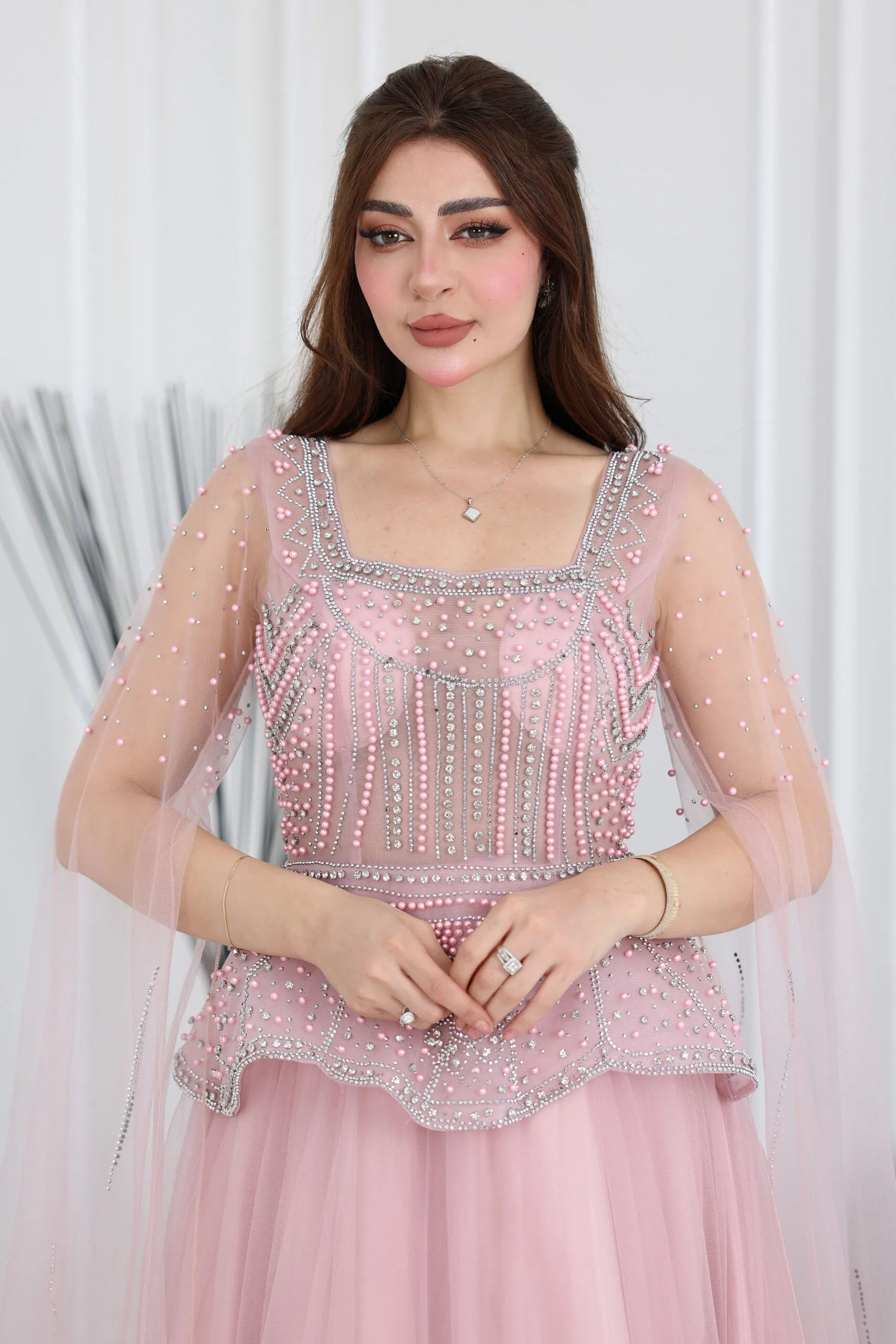 فستان سهرة تطريز لؤلؤ