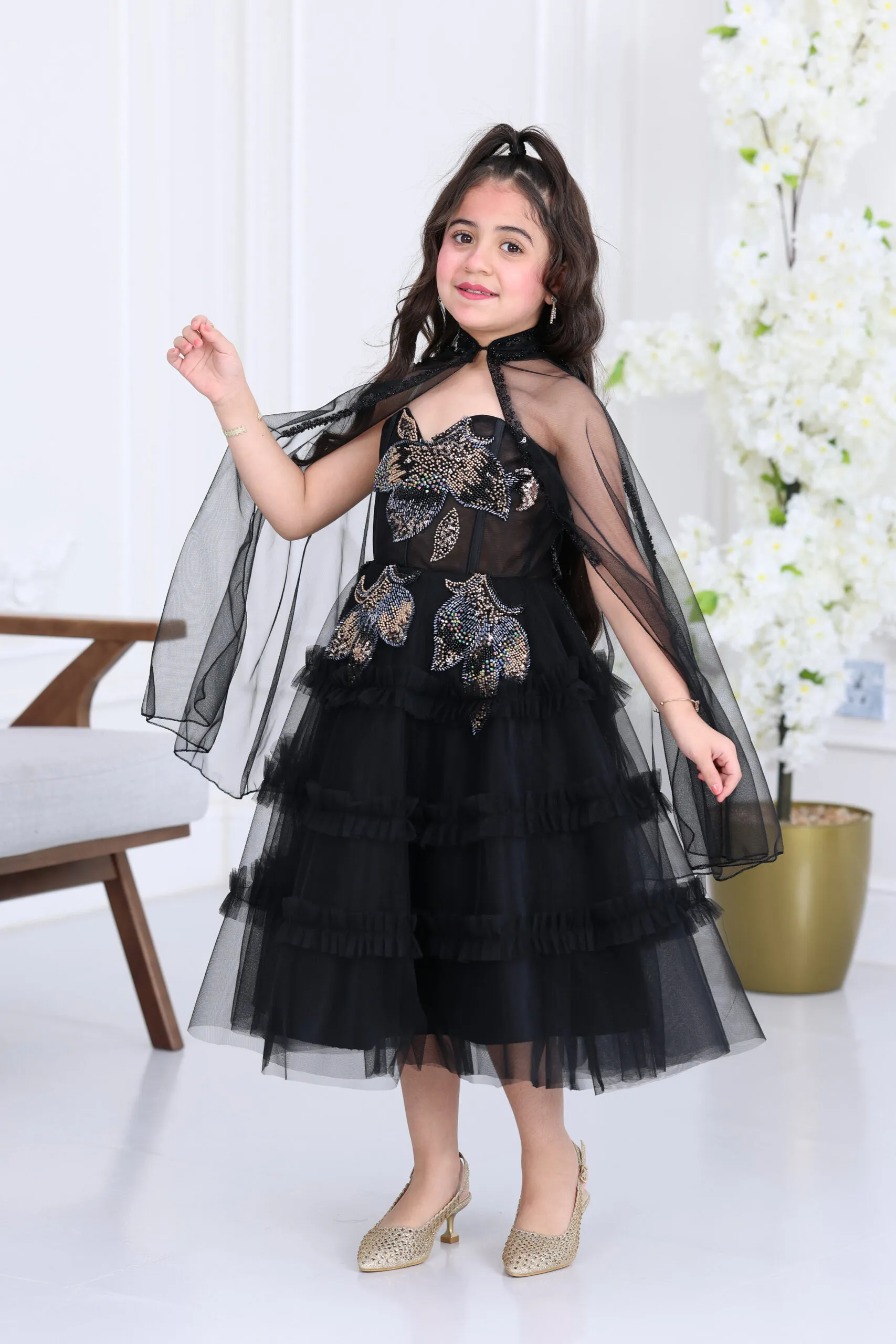 فستان بناتي فخم مطرز