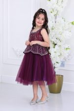 فستان بناتي راقي ملكي