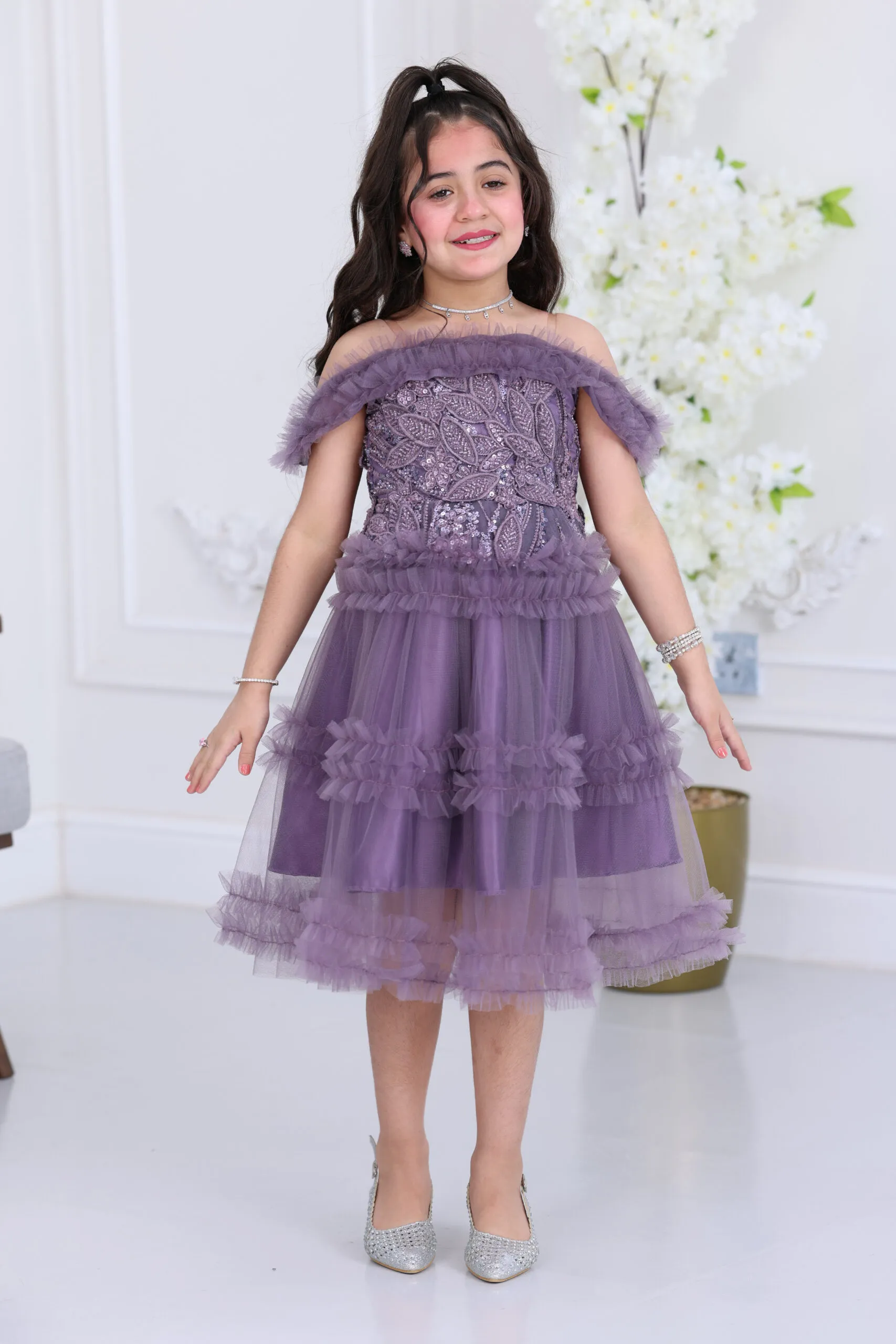 فستان بناتي تل انيق