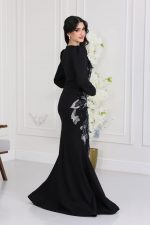 فستان باربي مطرز انيق