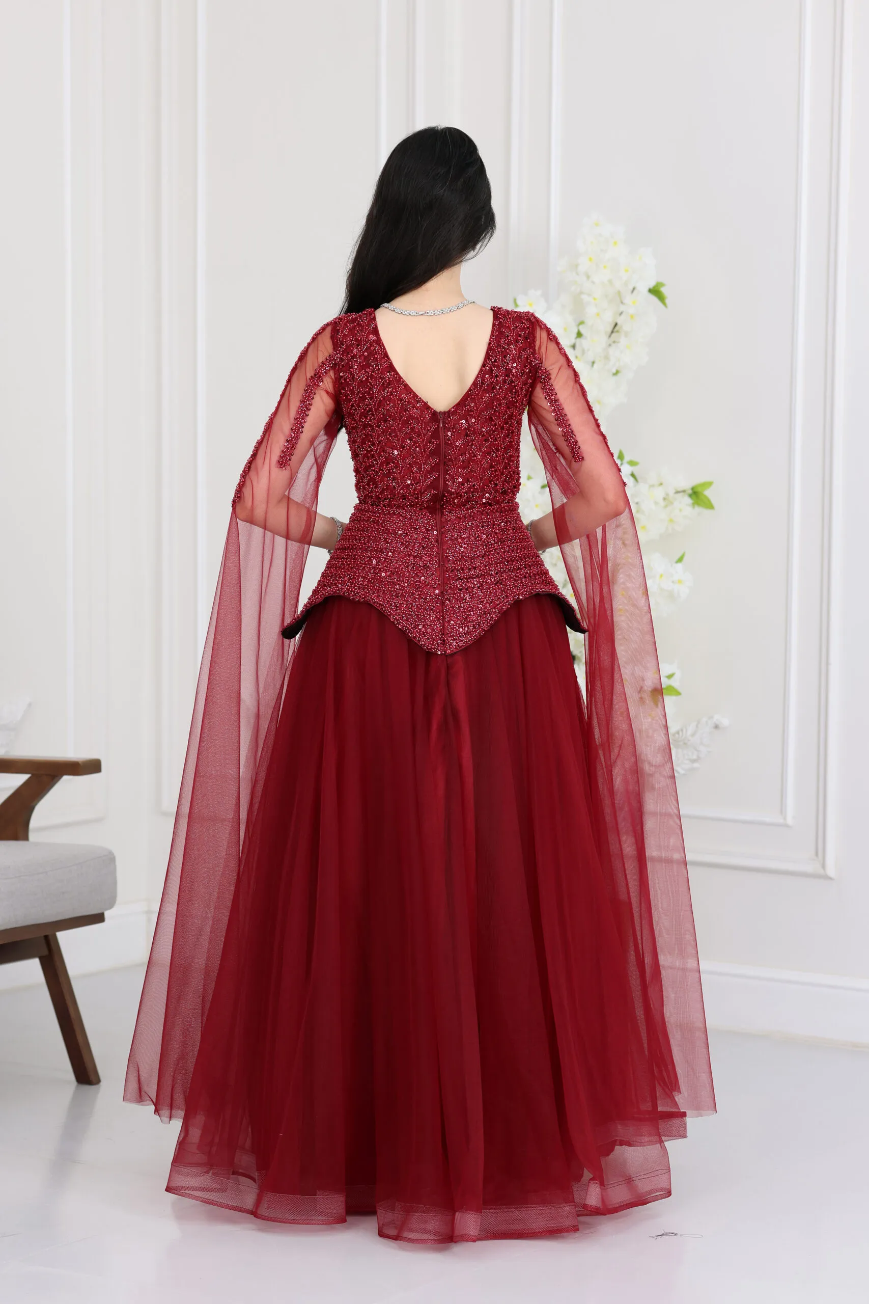 فستان سهرة بتصميم ملكي