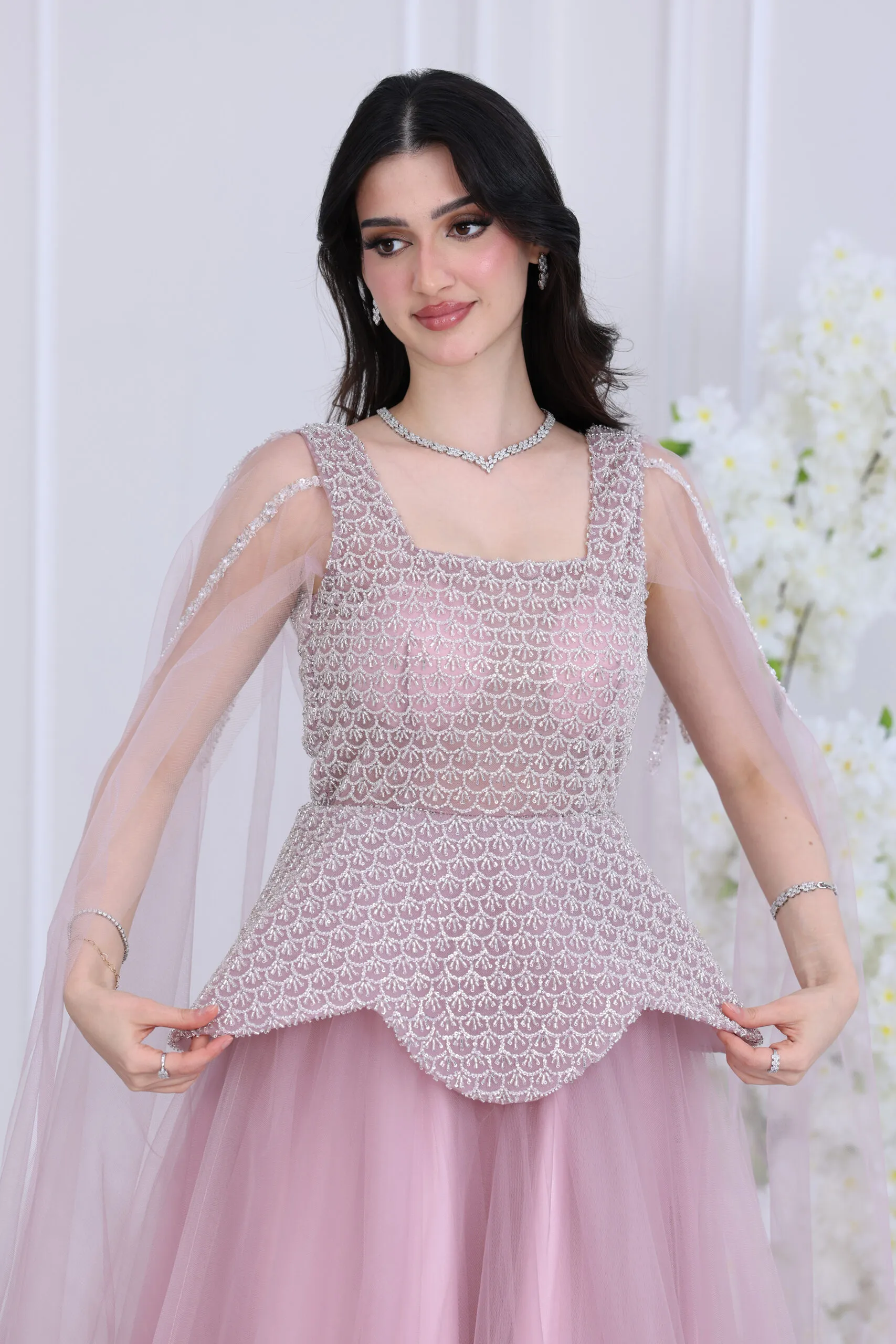 فستان سهرة فاخر تل