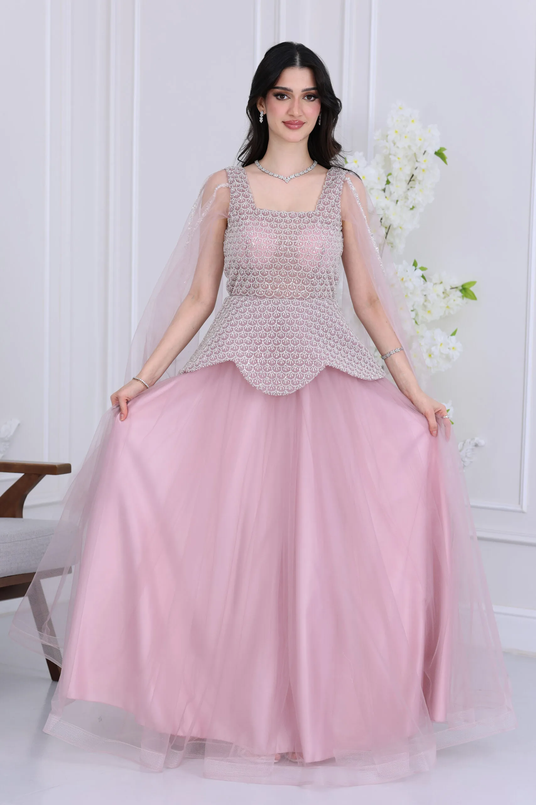 فستان سهرة فاخر تل