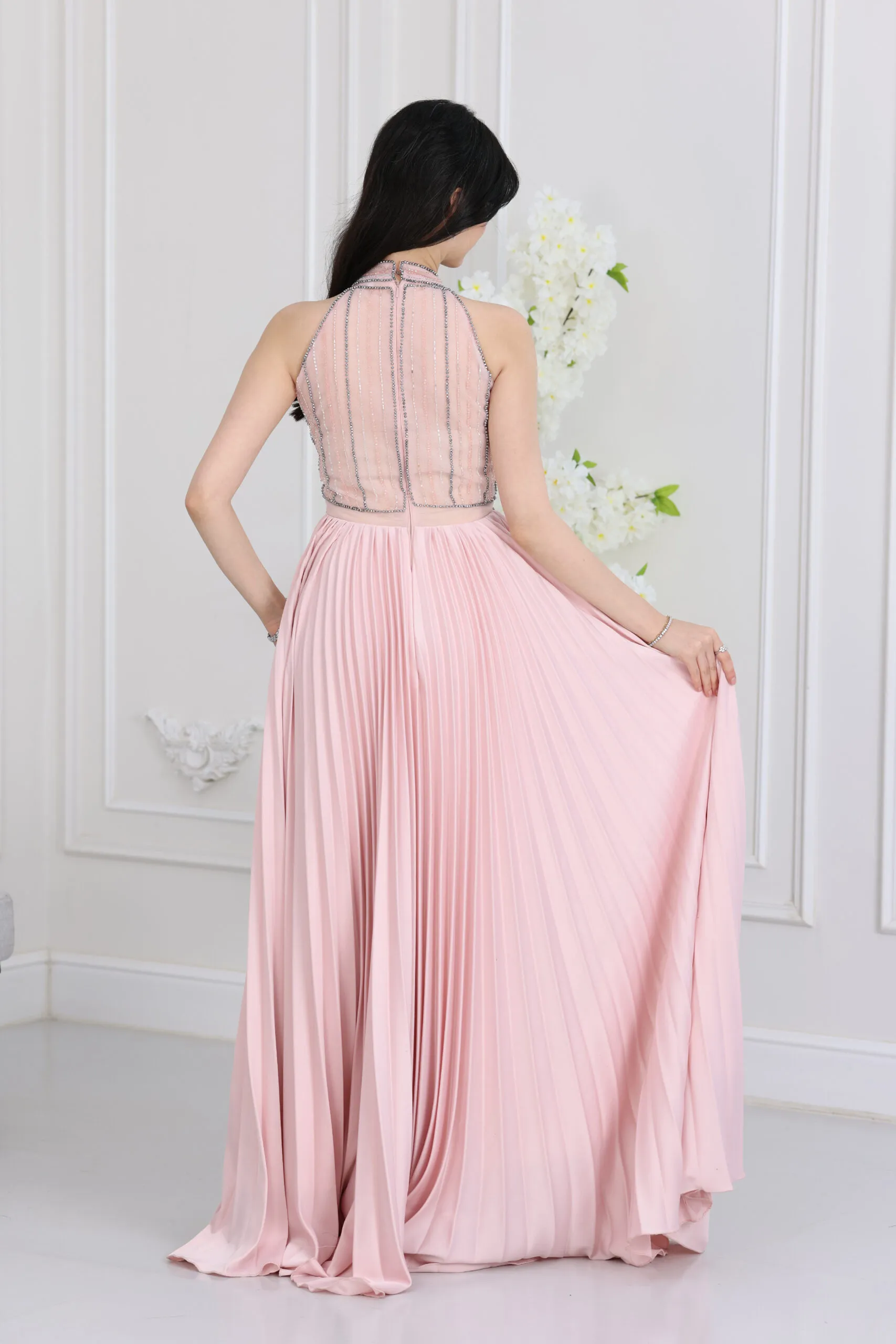 فستان سهرة مطرزبليسيه