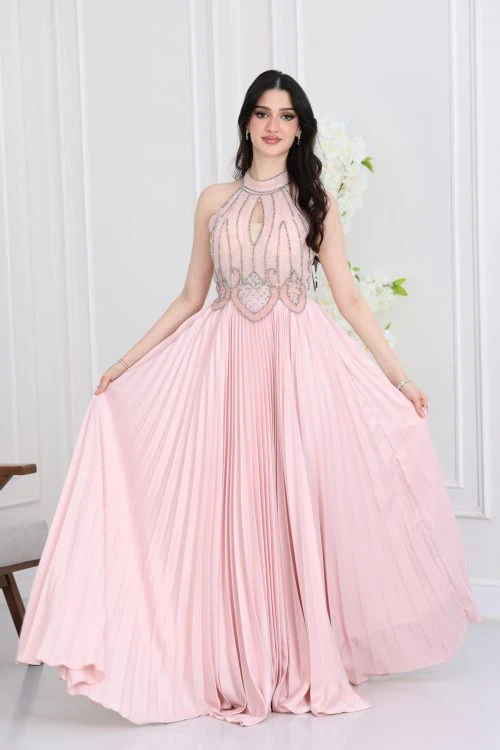 فستان سهرة مطرز بليسيه