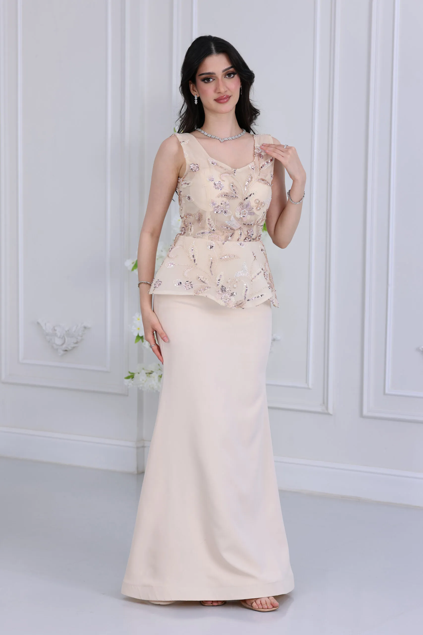 fustan-sahrat-naeim-fakhm