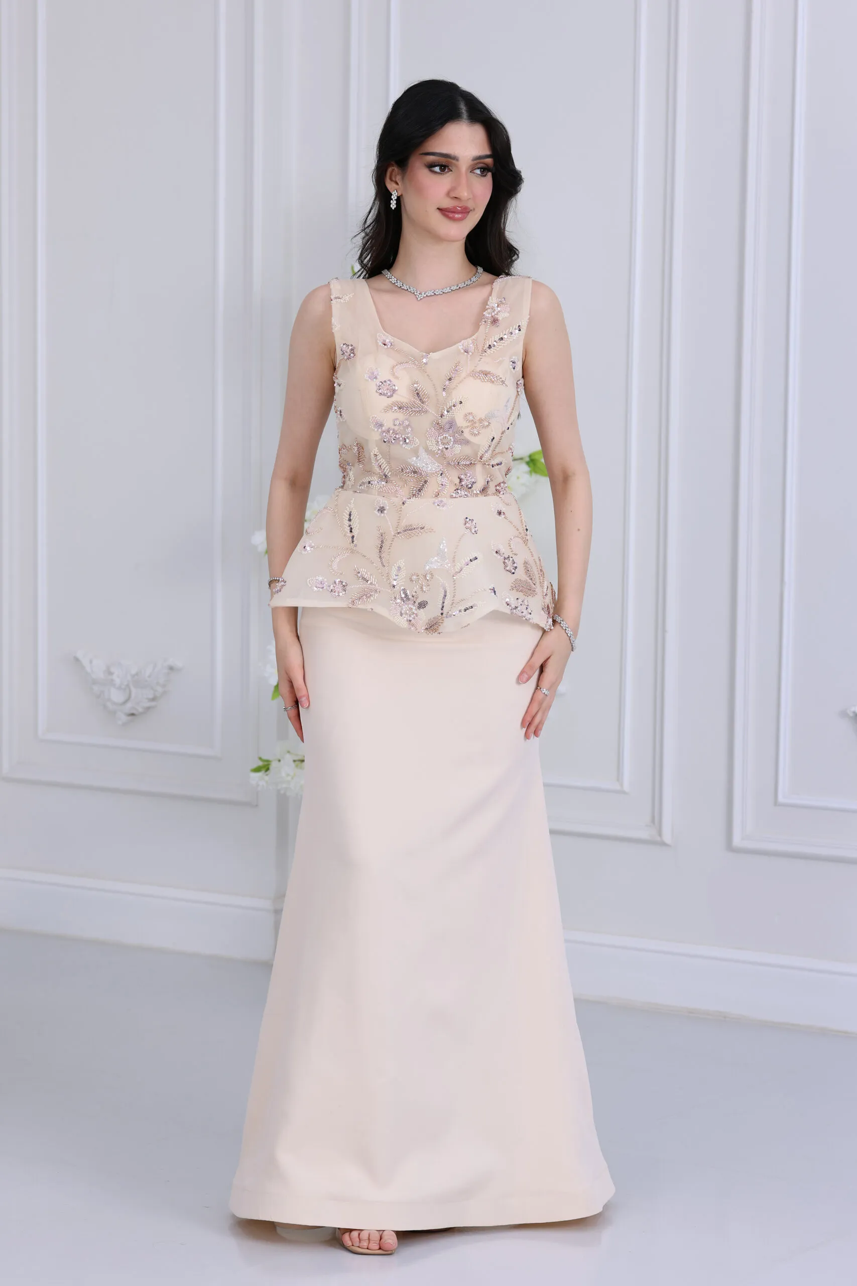 fustan-sahrat-naeim-fakhm