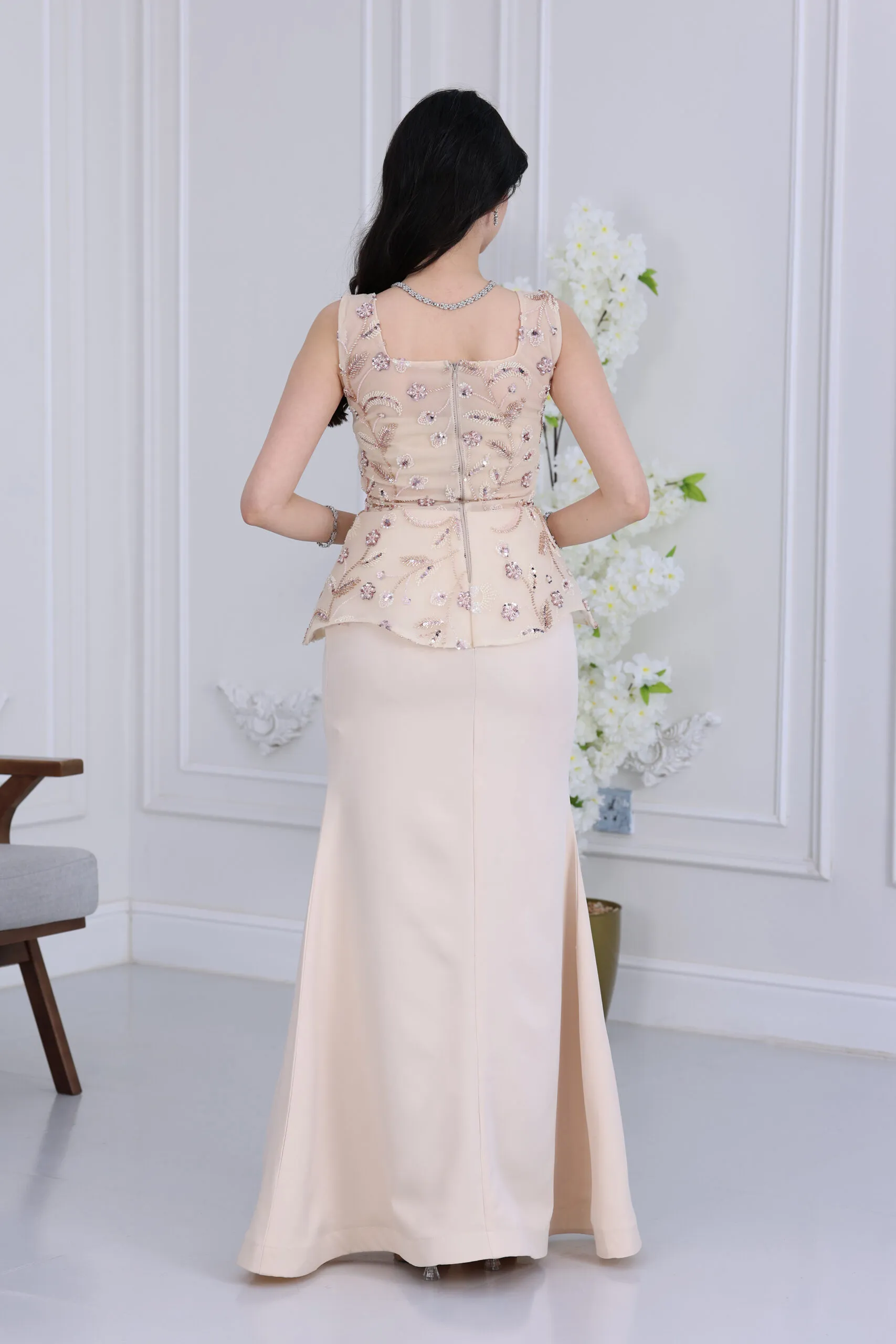 fustan-sahrat-naeim-fakhm