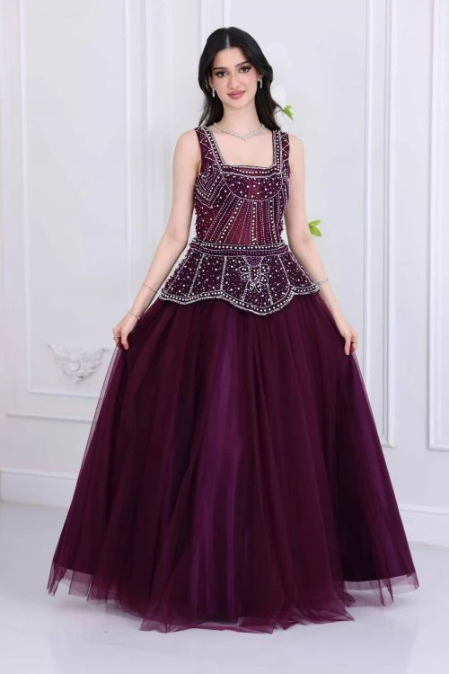 فستان سهرة راقي ملكي